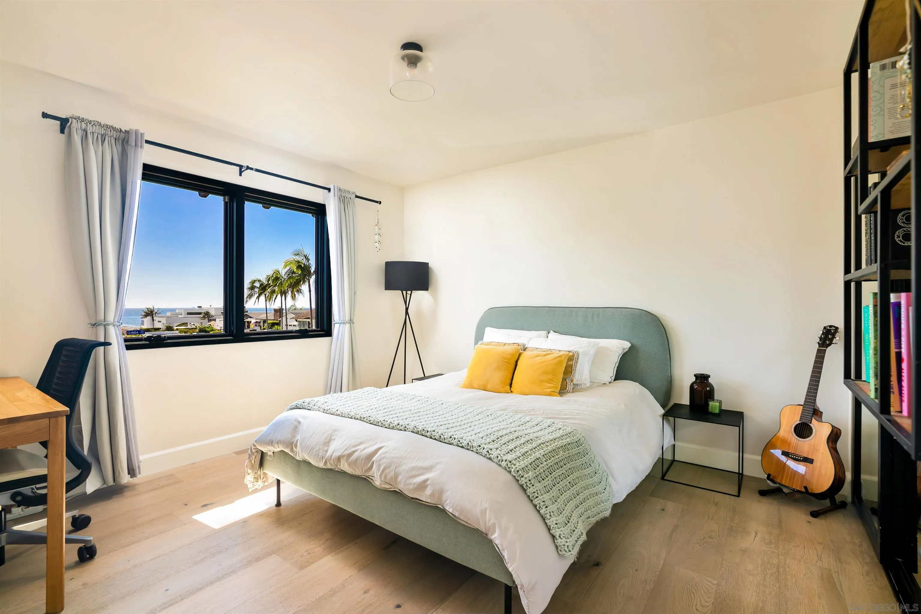 https://cdn.realtyfeed.com/cdn/127/250041415/dec9cb1e73a25cf2f4890c24a9bbefe7.webp