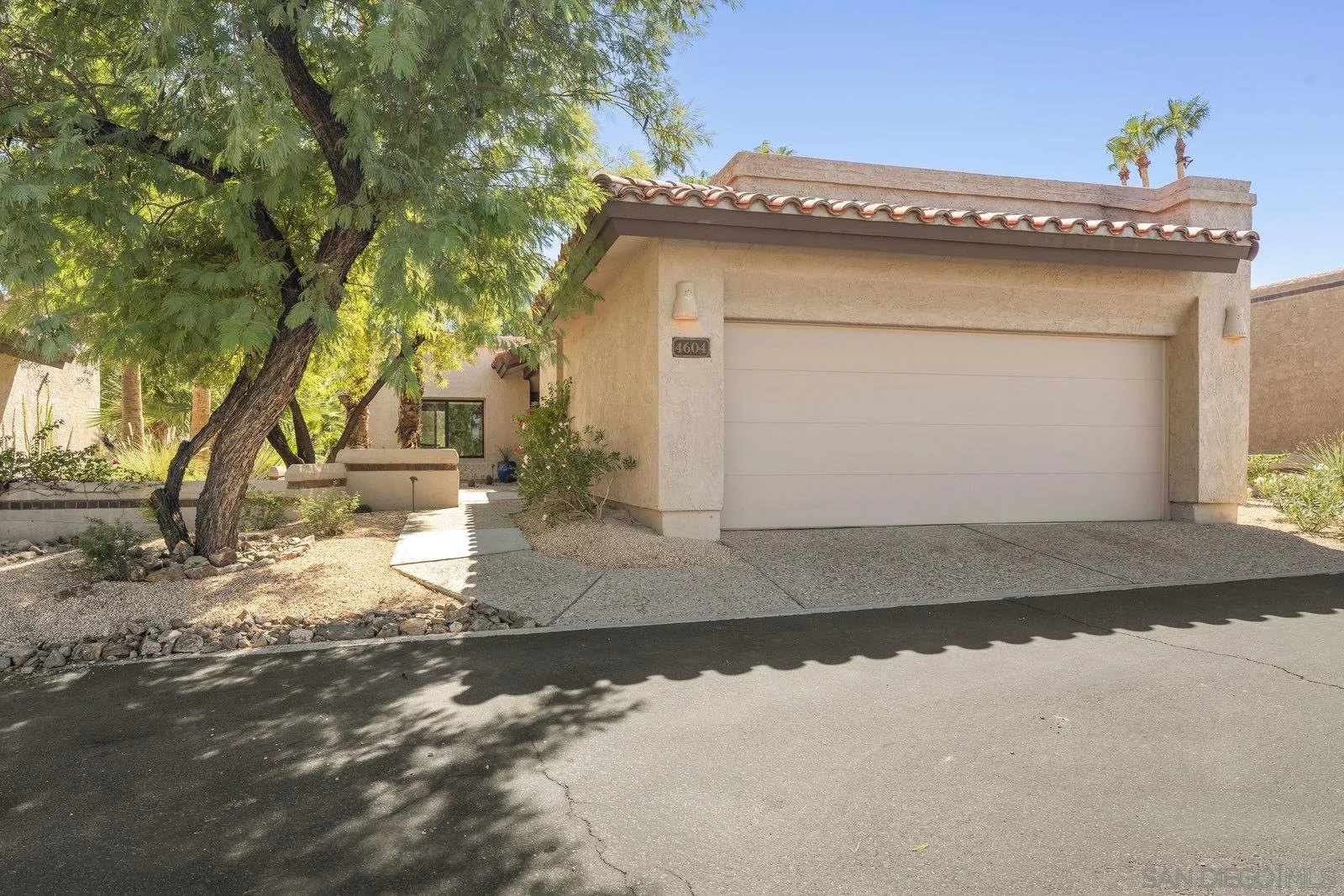 https://cdn.realtyfeed.com/cdn/127/250041418/40c04a64f007080011d0ac38164e9a0e.webp