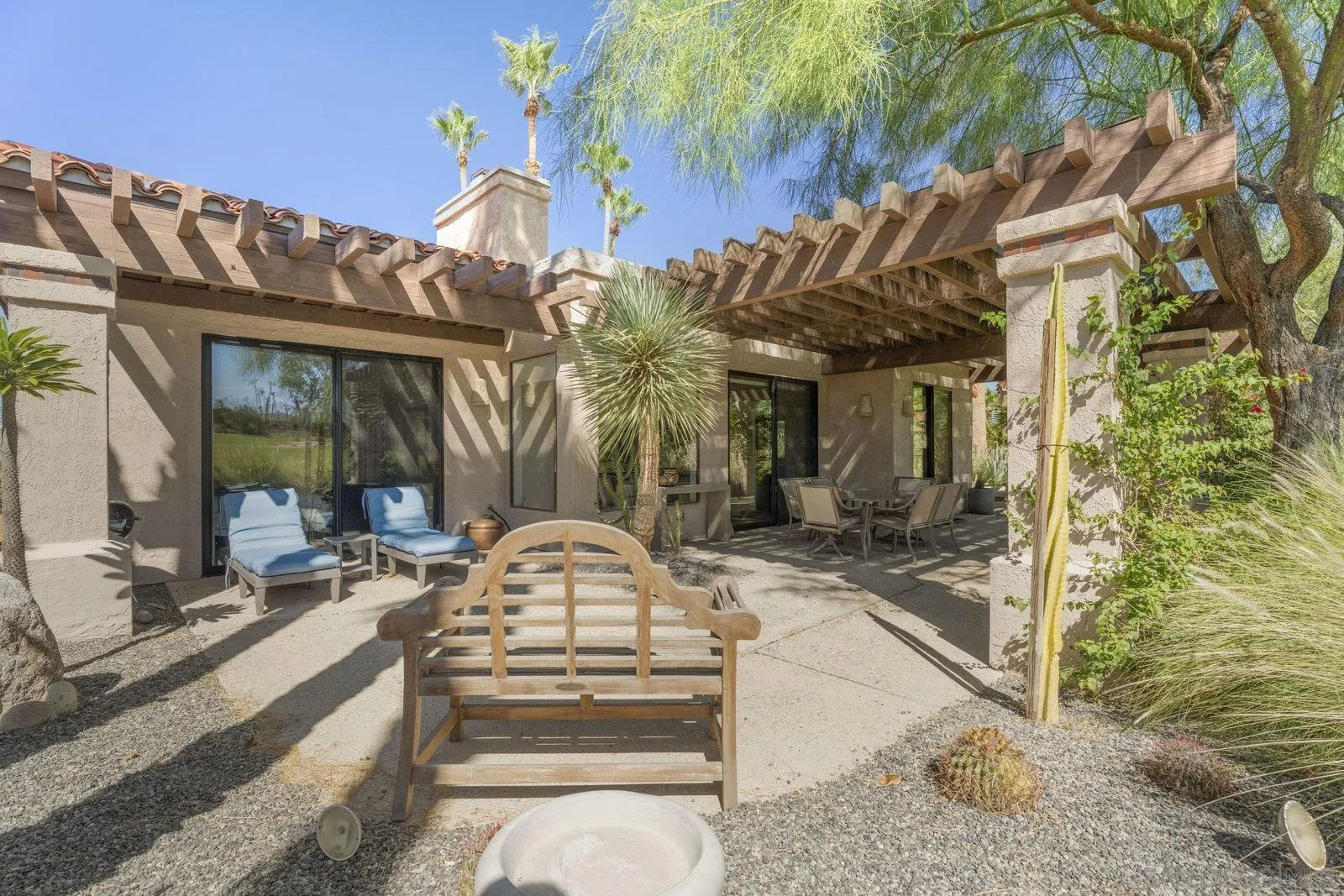 https://cdn.realtyfeed.com/cdn/127/250041418/df226bc08b71c53bd43b309113c64c9c.webp
