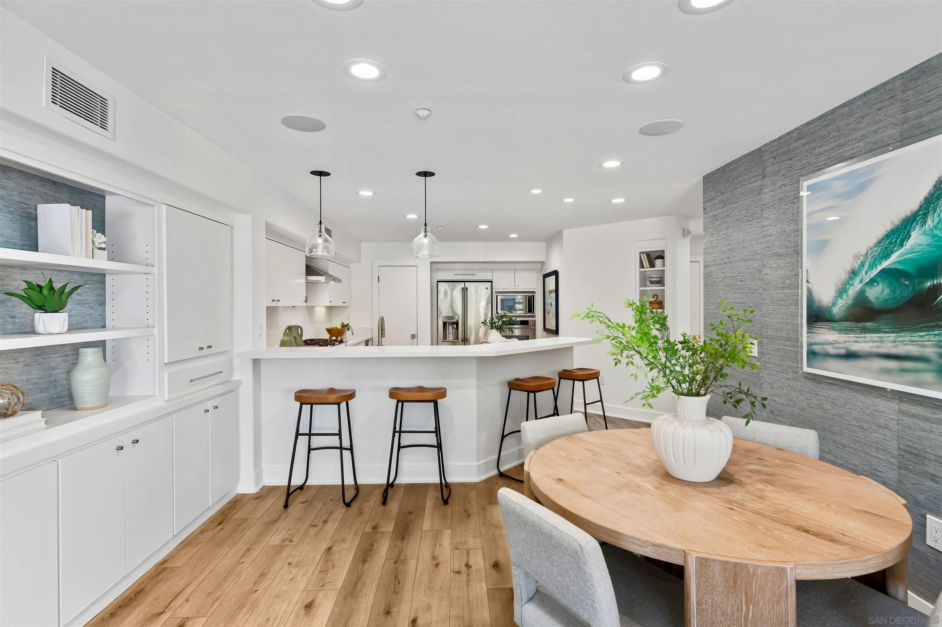 https://cdn.realtyfeed.com/cdn/127/250041420/407261ff71a83c4aef68d8fc5f1b6d4c.webp