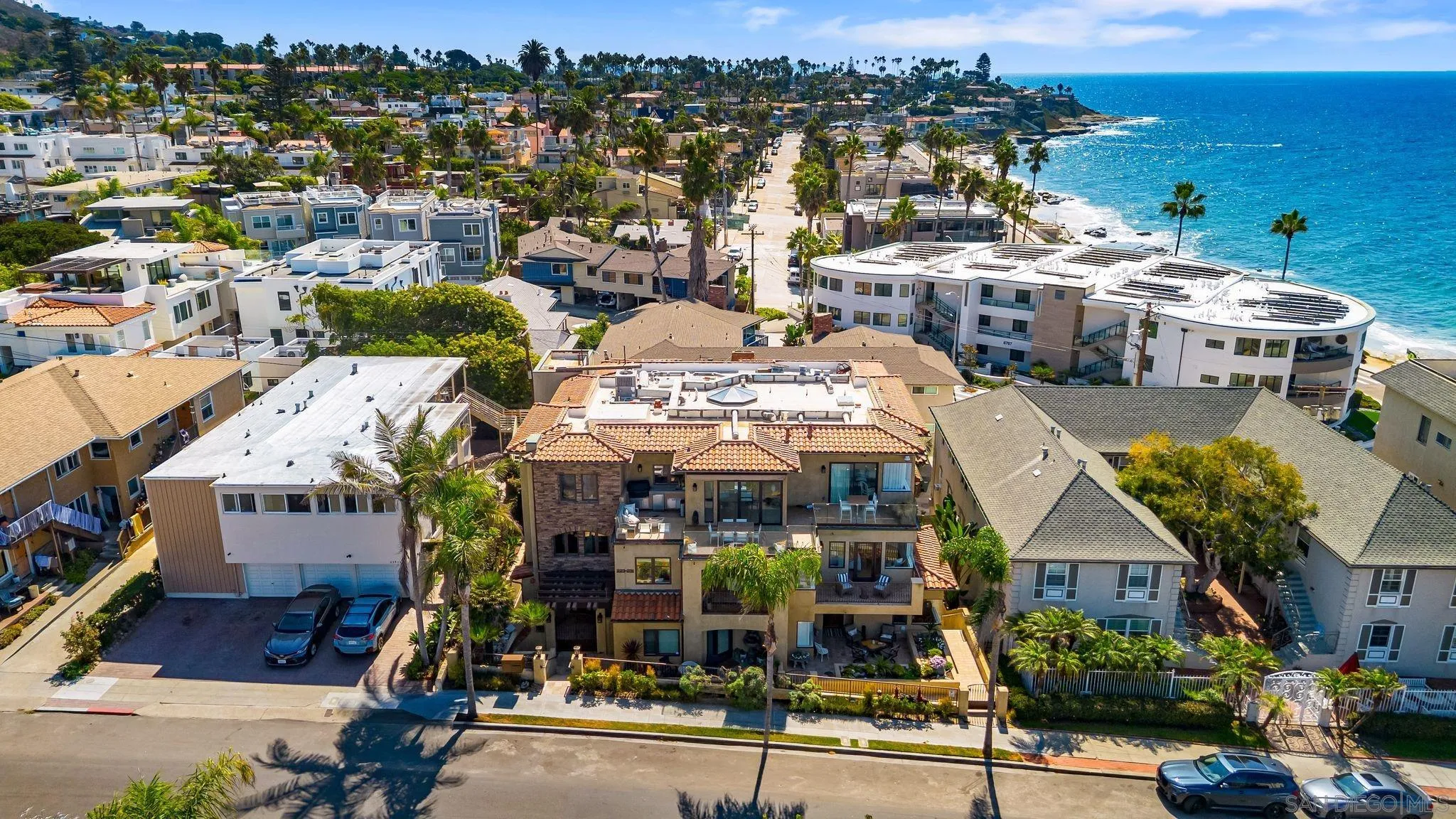 https://cdn.realtyfeed.com/cdn/127/250041420/7d7ca8d5e571b0ec4e4aaf7ceeff4822.webp