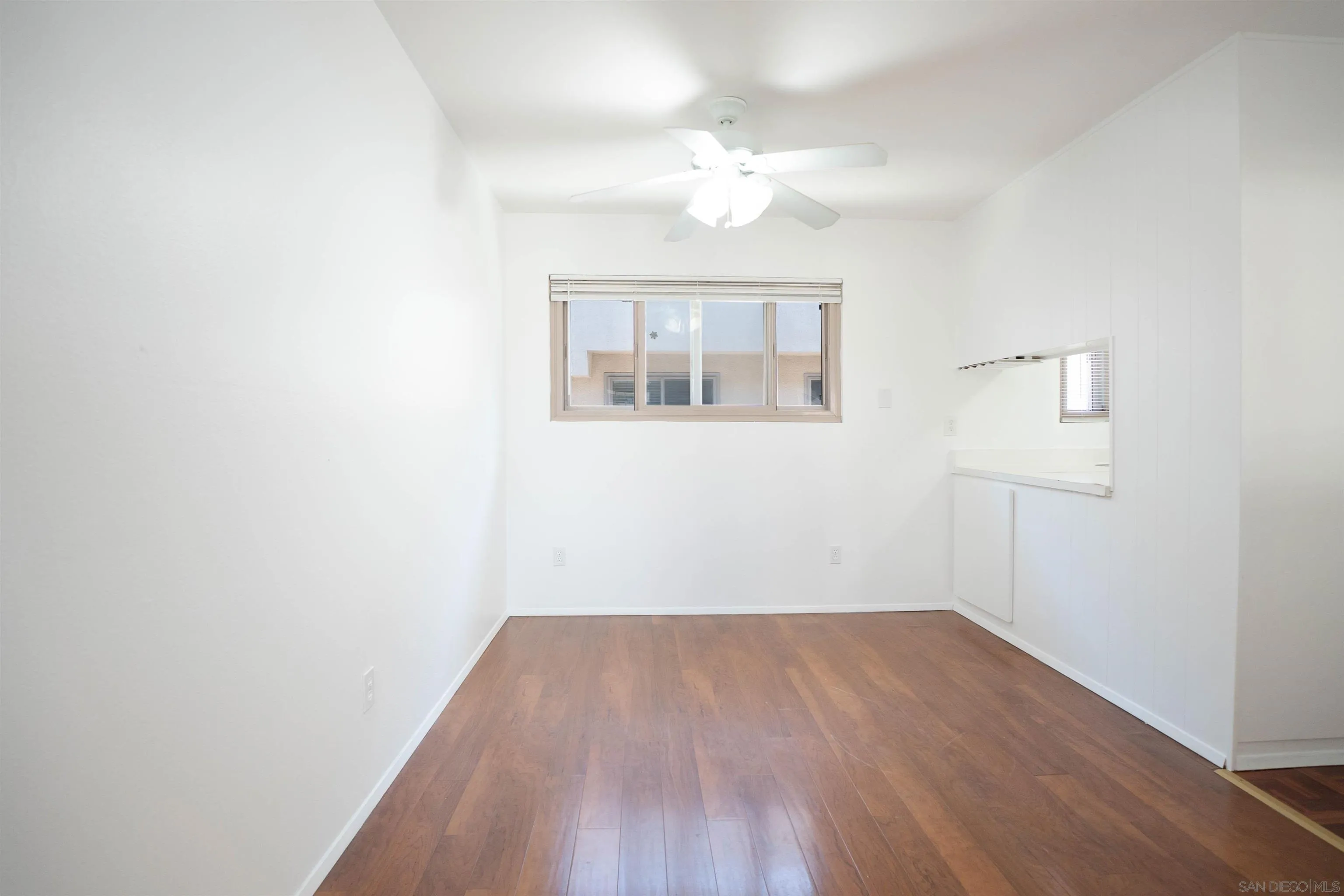 Photo #7: 250041426 Listing: Photo #7