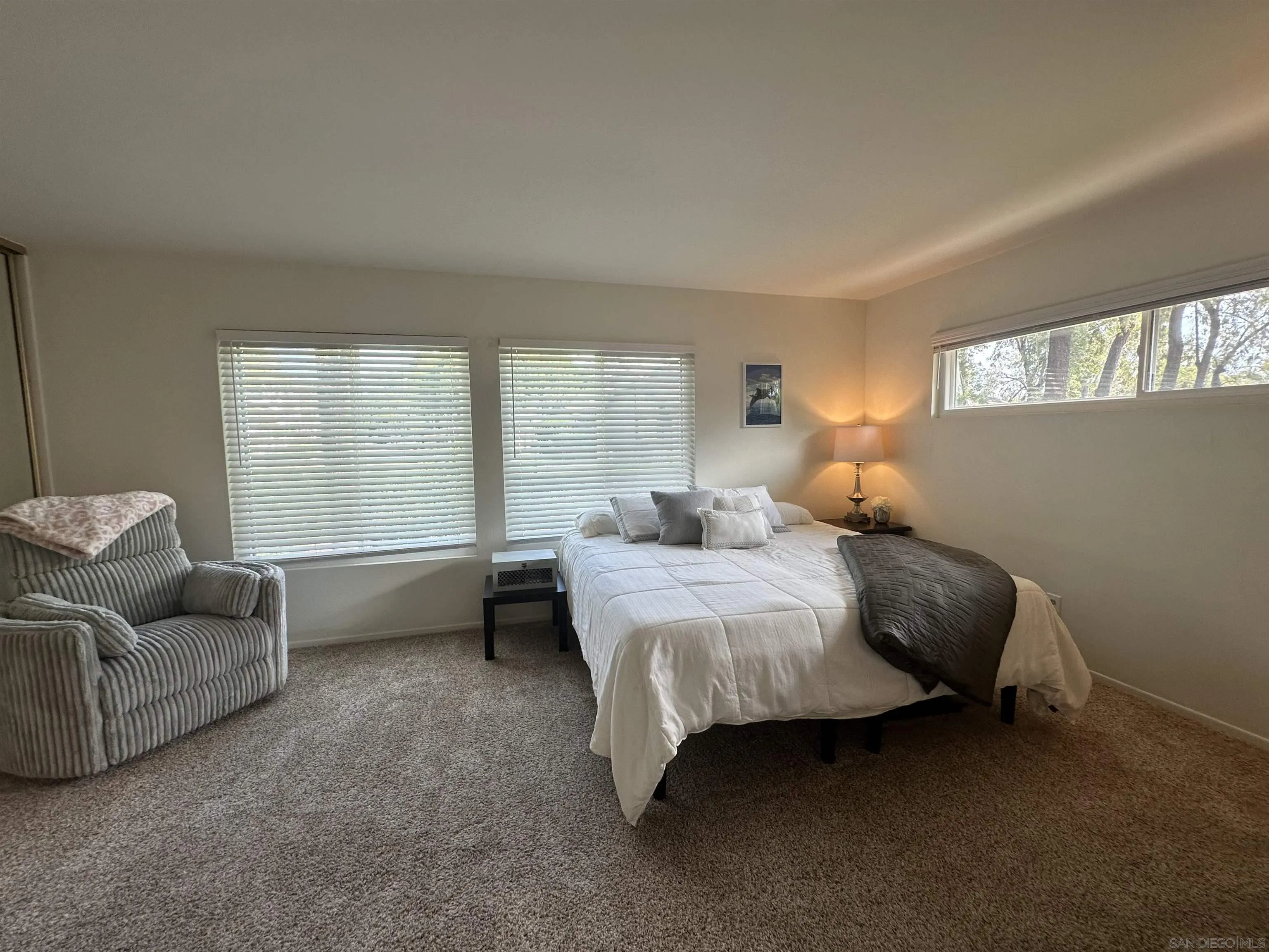 https://cdn.realtyfeed.com/cdn/127/250041428/0ca90ebf988607d02f5cbb153d63aae7.webp