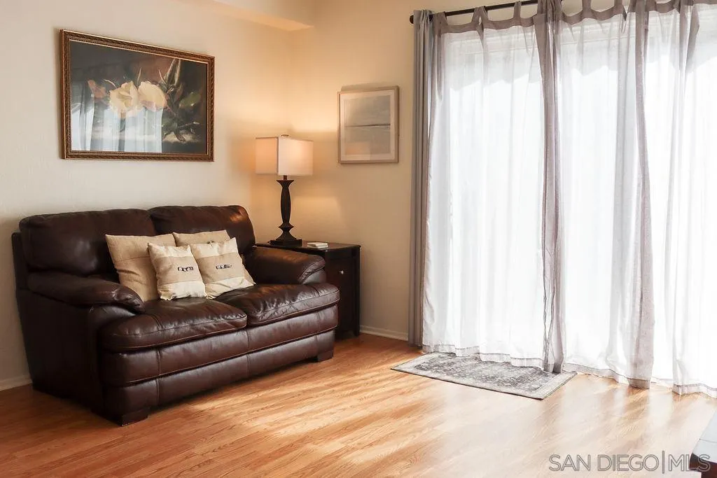 https://cdn.realtyfeed.com/cdn/127/250041428/10da06595d52e7c7d7ddbf53da8b5e6c.webp