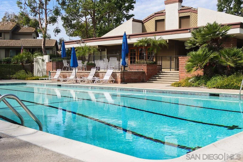 https://cdn.realtyfeed.com/cdn/127/250041428/48756d0473f7e14546c7b14f239fcde9.webp