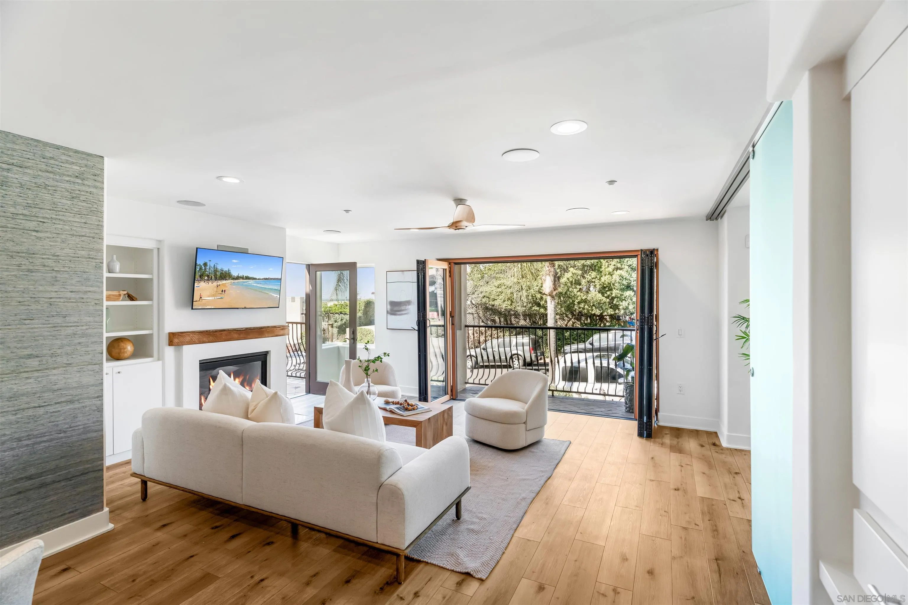 https://cdn.realtyfeed.com/cdn/127/250041433/4da13ed59d614505d39d934f17c7b16e.webp