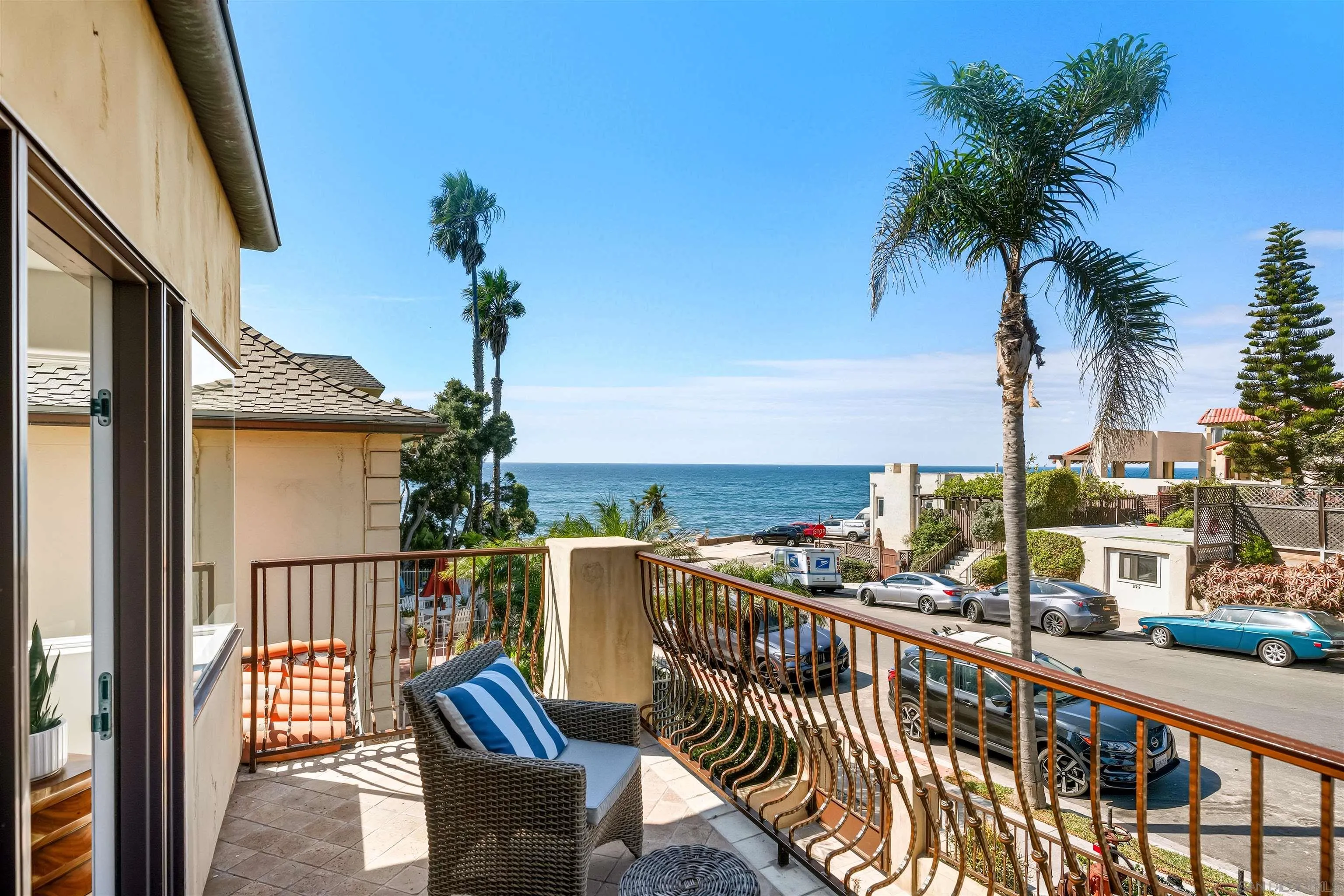 https://cdn.realtyfeed.com/cdn/127/250041433/f563d38d095fb4ee06b0d15a2b4d0195.webp