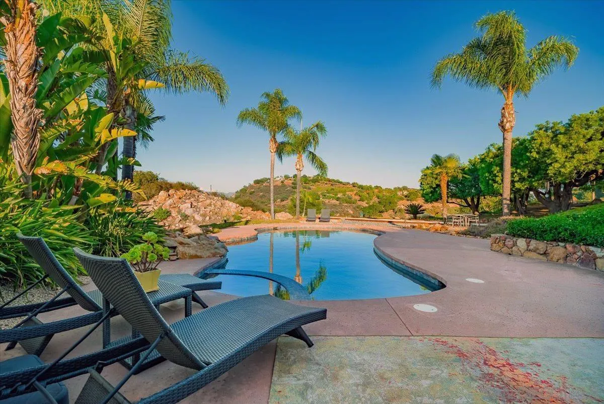 https://cdn.realtyfeed.com/cdn/127/250041436/011e24ff0b066fcb6a938aa9a897e286.webp