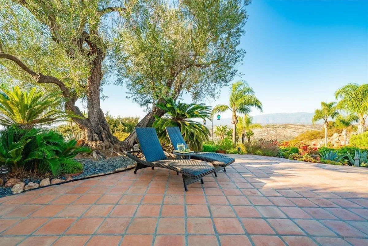 https://cdn.realtyfeed.com/cdn/127/250041436/82ea9718b4e018594aecaa429a826b58.webp