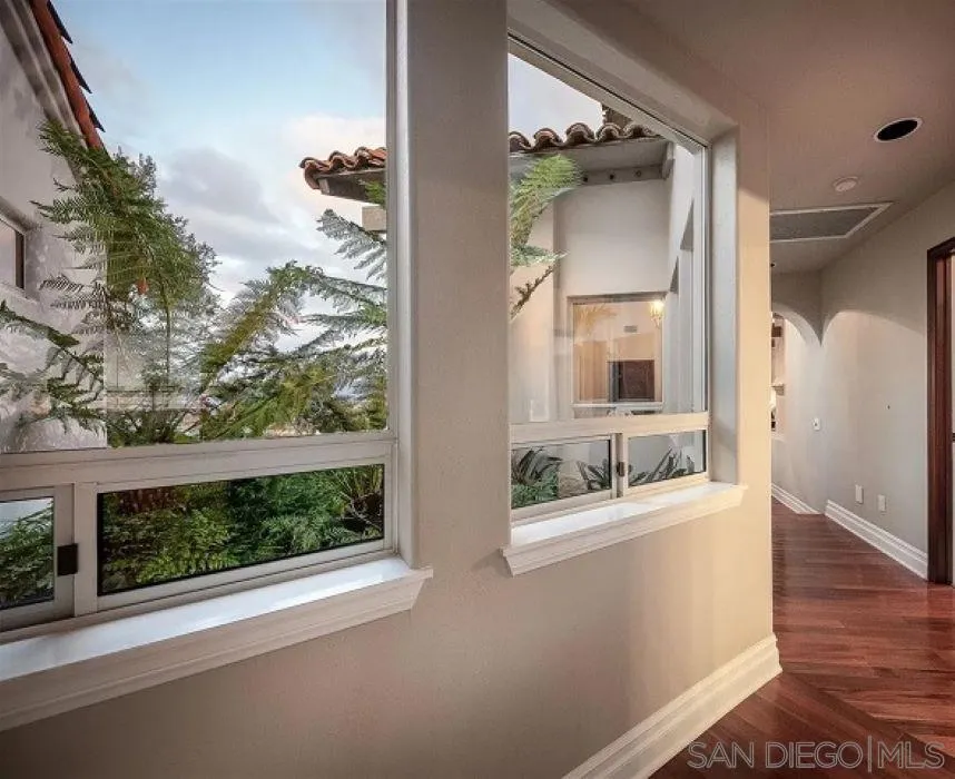https://cdn.realtyfeed.com/cdn/127/250041436/f9f9f3b0ba5102dc14ce459f12b42542.webp