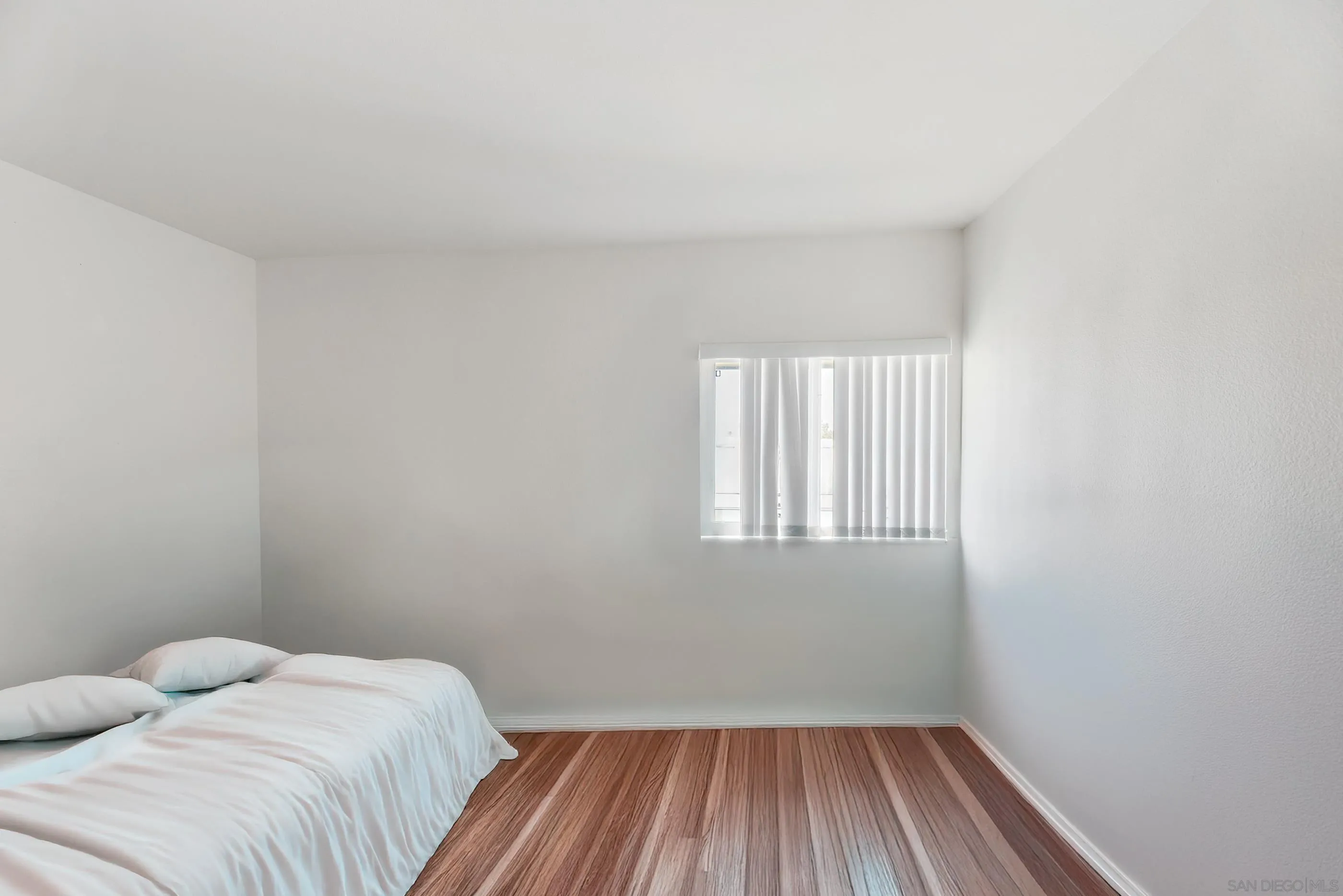 https://cdn.realtyfeed.com/cdn/127/250041442/cd4e6744c5019f6a4160ccd1b42d2bc4.webp
