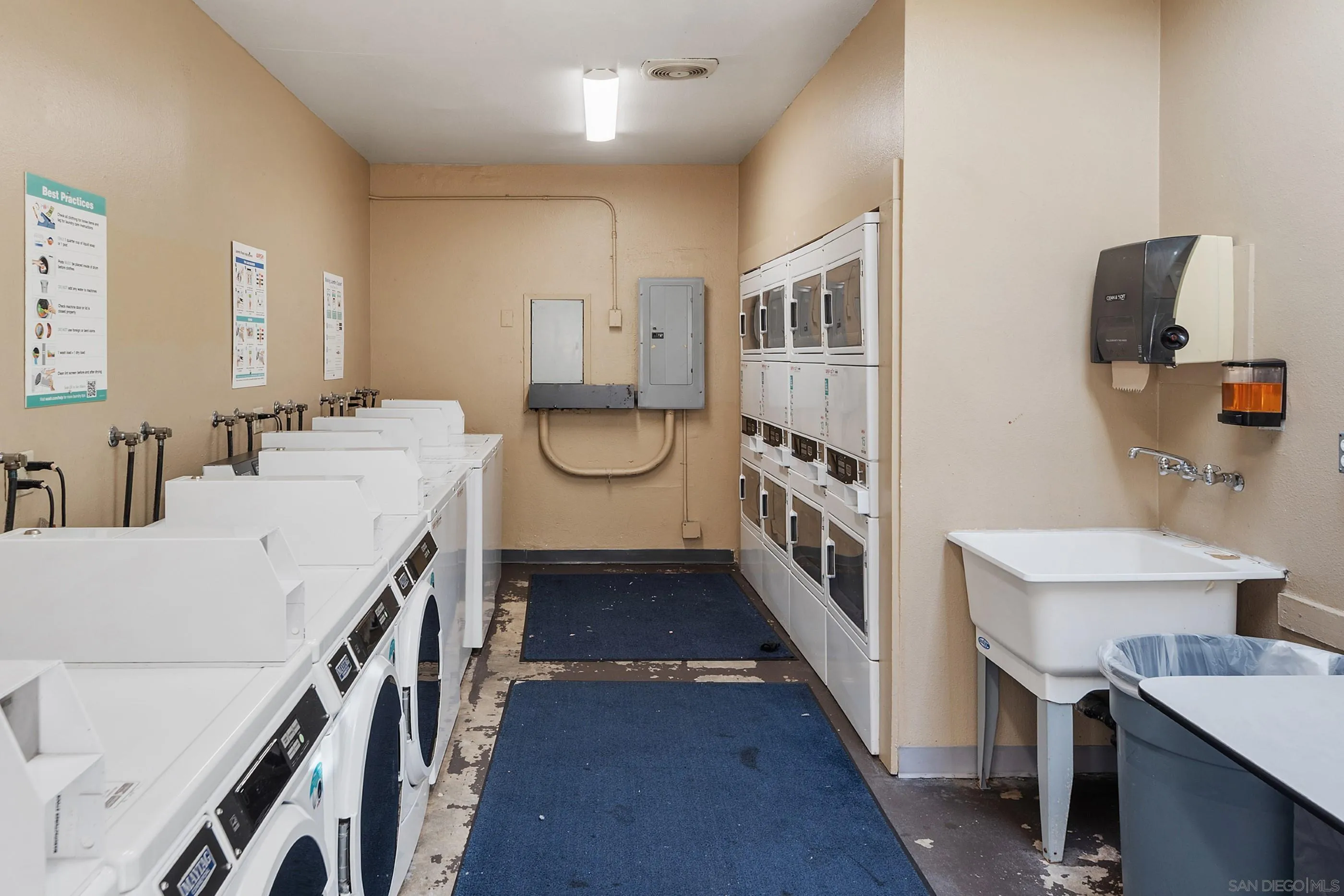 https://cdn.realtyfeed.com/cdn/127/250041442/f94ce7e78b83e7e281346bff5fcc9532.webp