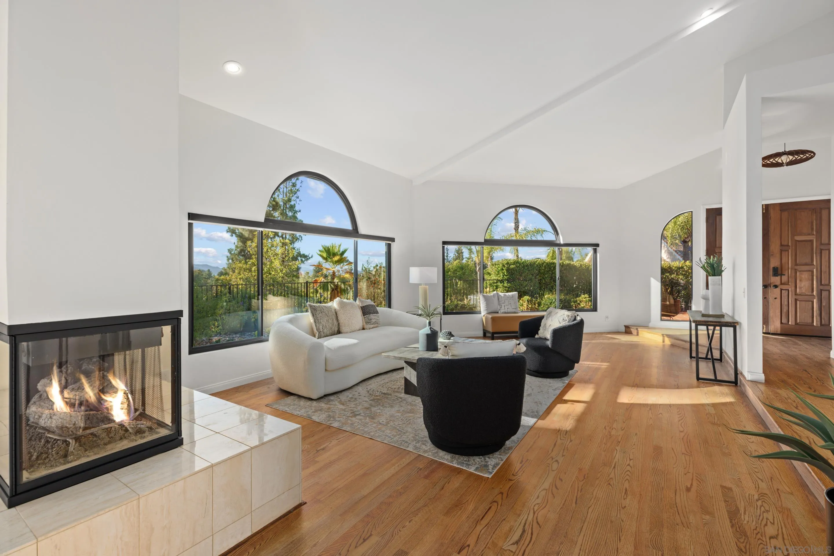 https://cdn.realtyfeed.com/cdn/127/250041445/a7cef0cf03dc6a382fd6ddd09225c363.webp