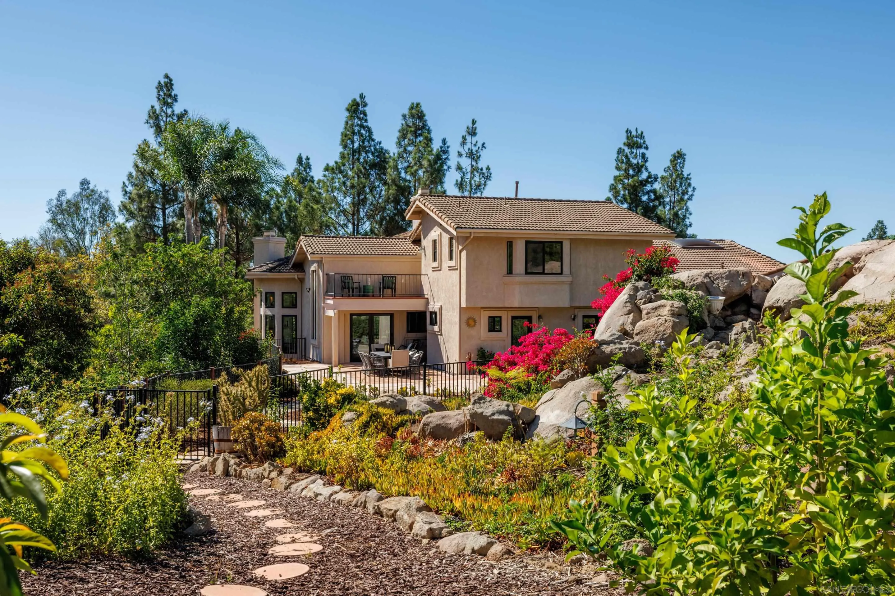 https://cdn.realtyfeed.com/cdn/127/250041445/f1961b71830a901692fca364c040b910.webp