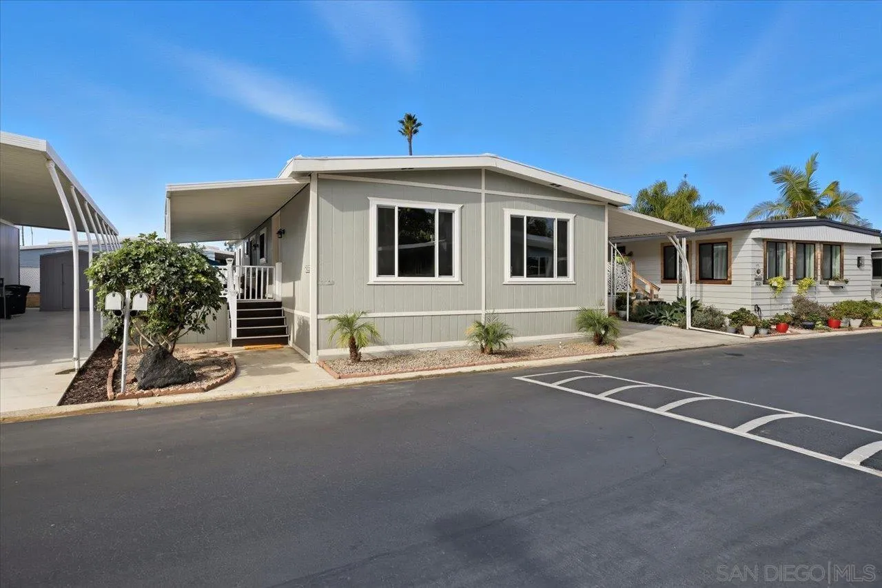 https://cdn.realtyfeed.com/cdn/127/250041448/9e824ad318941dde10de3e937adb0f79.webp