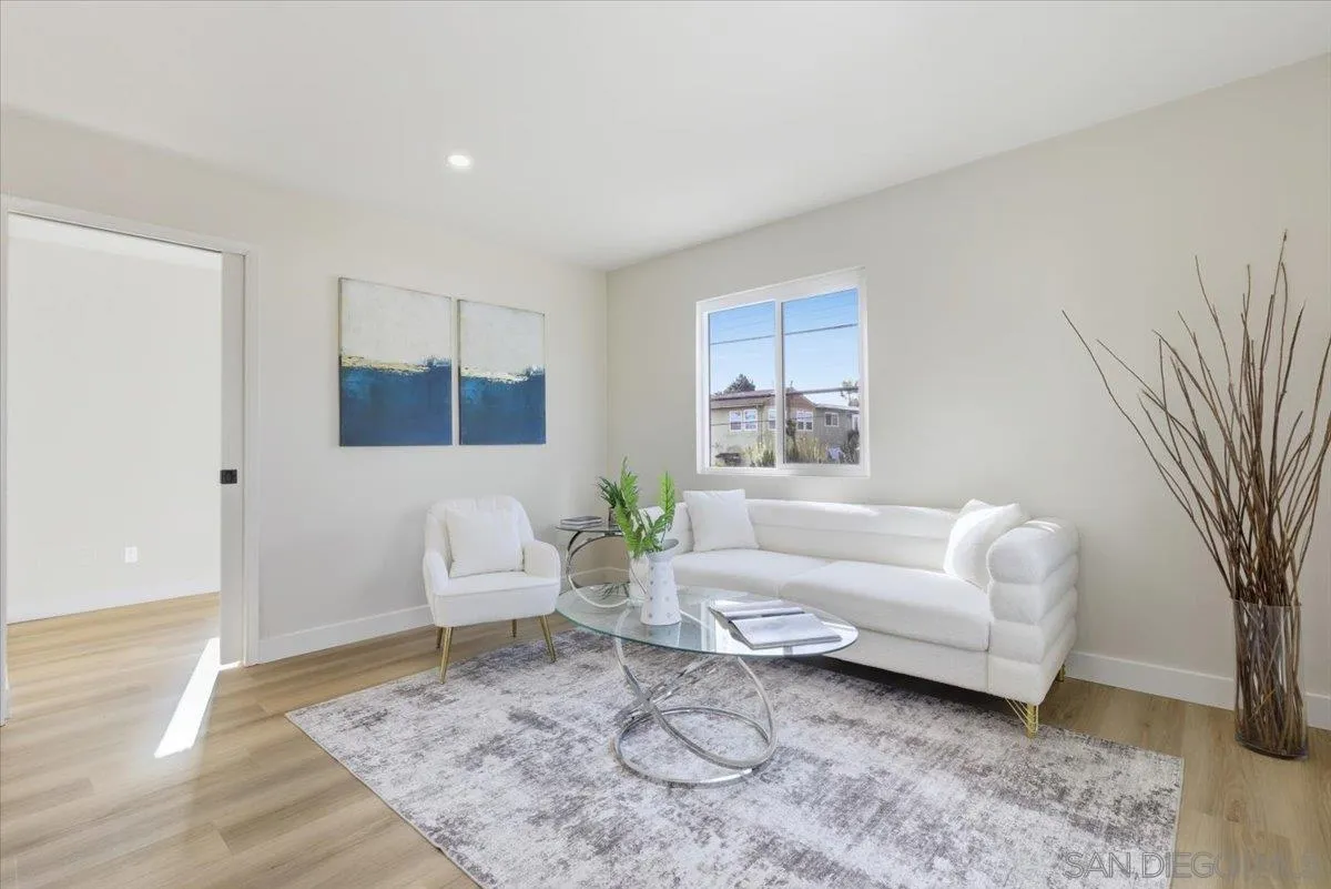 https://cdn.realtyfeed.com/cdn/127/250041450/11392005fe650a9a1c5318b0e79a9c8d.webp