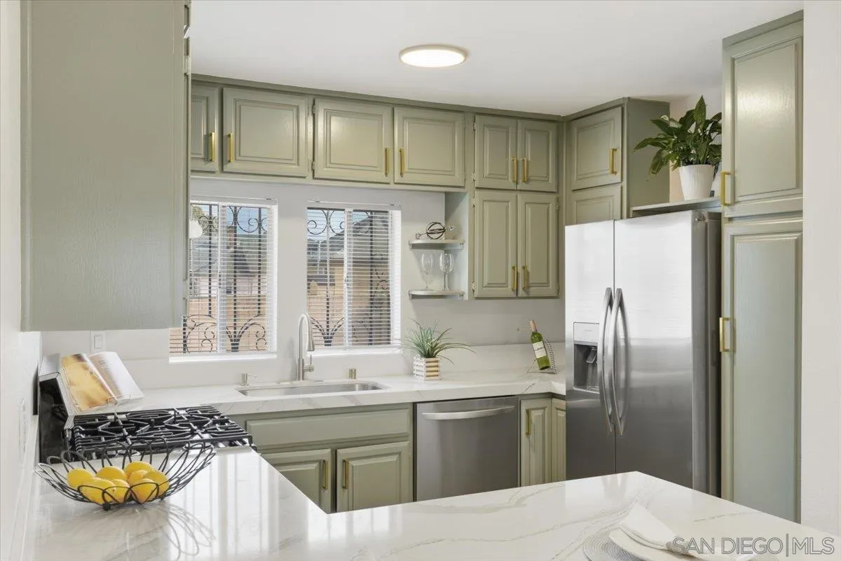 https://cdn.realtyfeed.com/cdn/127/250041450/7617f4b1a745f712ba8cde509075f073.webp