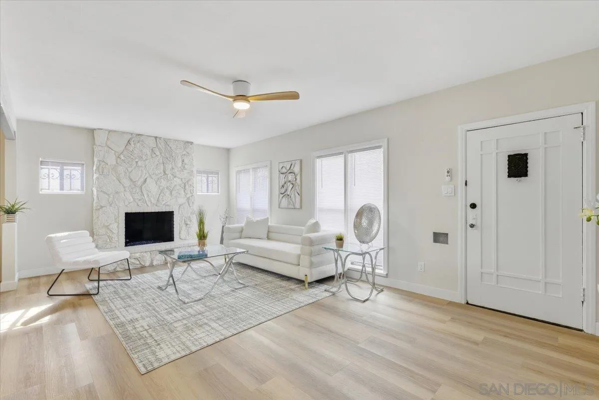 https://cdn.realtyfeed.com/cdn/127/250041450/7c7b770126de9ece5c01ee9df8deac49.webp