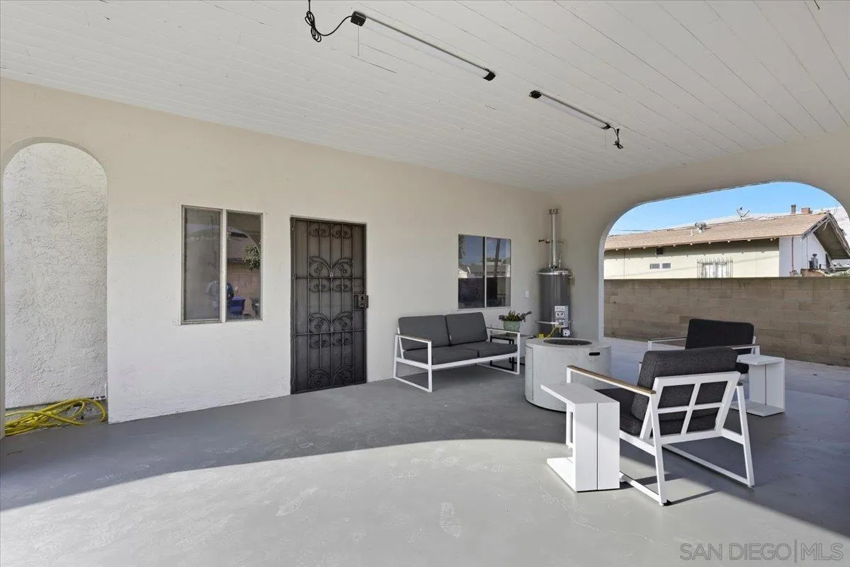 https://cdn.realtyfeed.com/cdn/127/250041450/d5dd8a48f2048a6fe34f846a8a51407f.webp