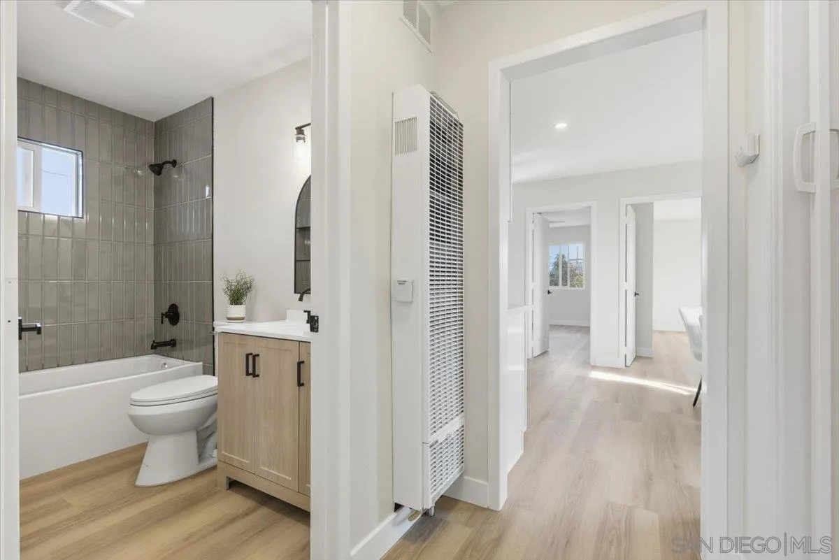 https://cdn.realtyfeed.com/cdn/127/250041450/f84984957e3930ae84d61cbe961ff61c.webp