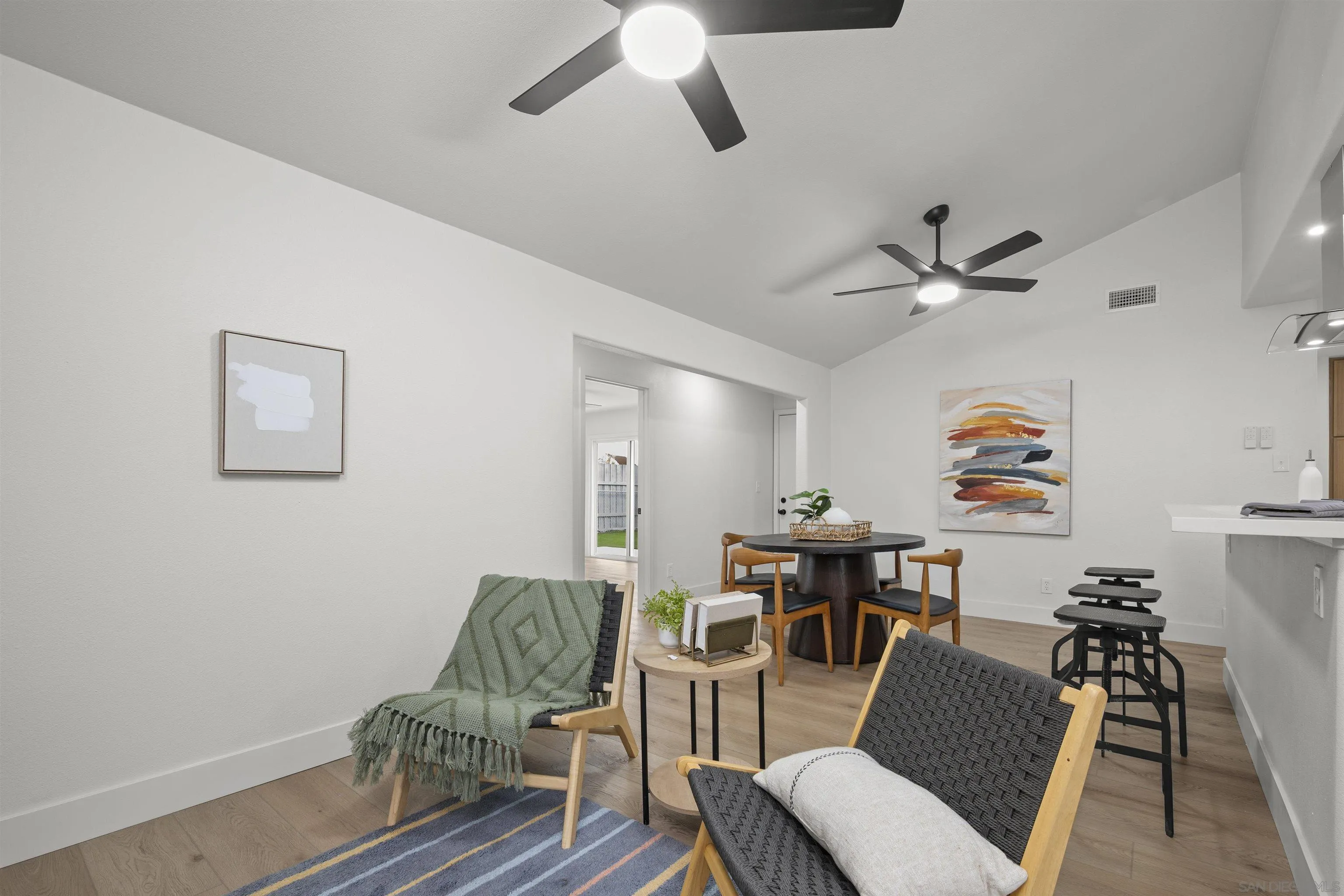 https://cdn.realtyfeed.com/cdn/127/250041454/6e47379cde9f9aca839fb33624c2a669.webp