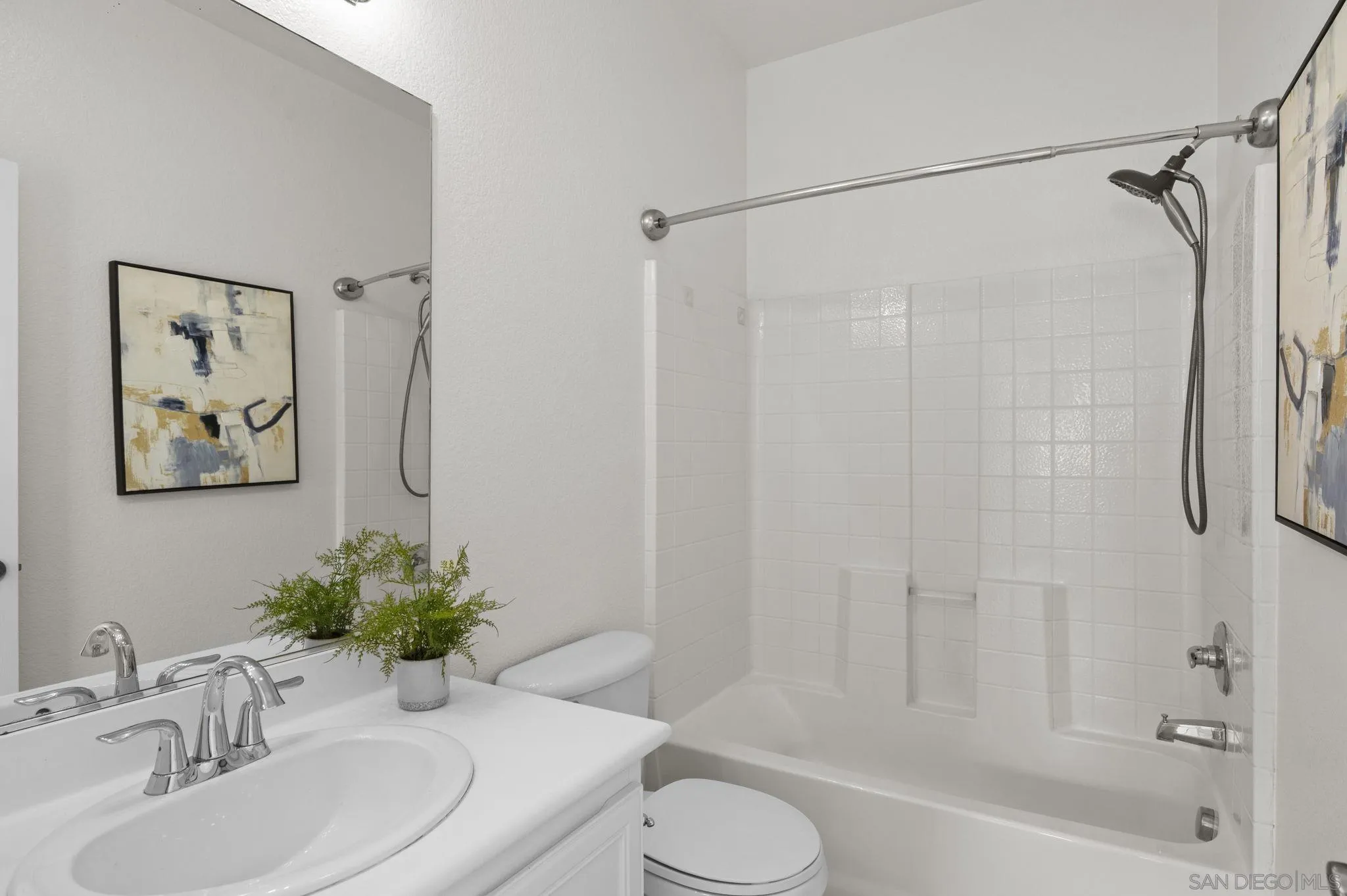 https://cdn.realtyfeed.com/cdn/127/250041457/64dd2584d5a91779f2c32d59942c6f6e.webp