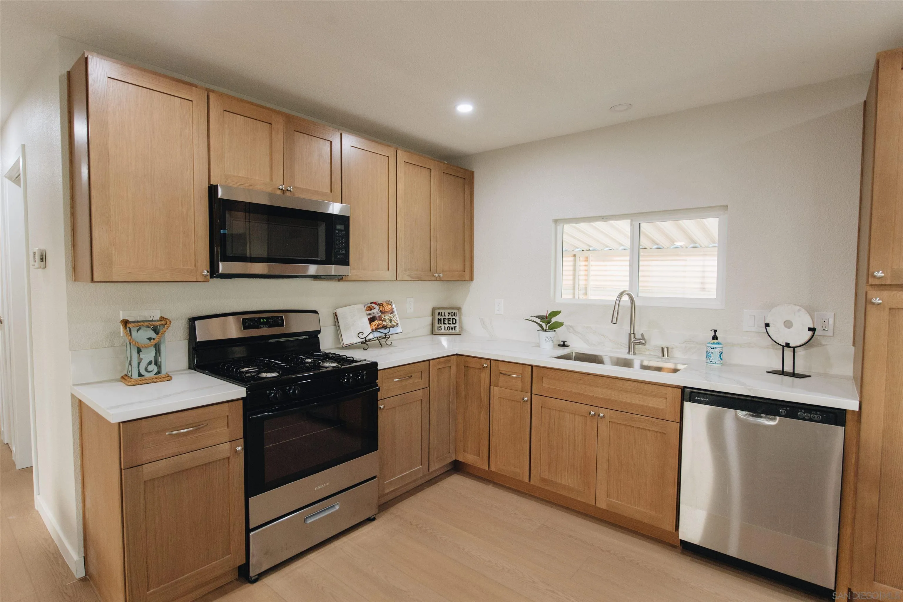 https://cdn.realtyfeed.com/cdn/127/250041458/9a57cf4fb66f6a290de9b785cb4744b6.webp