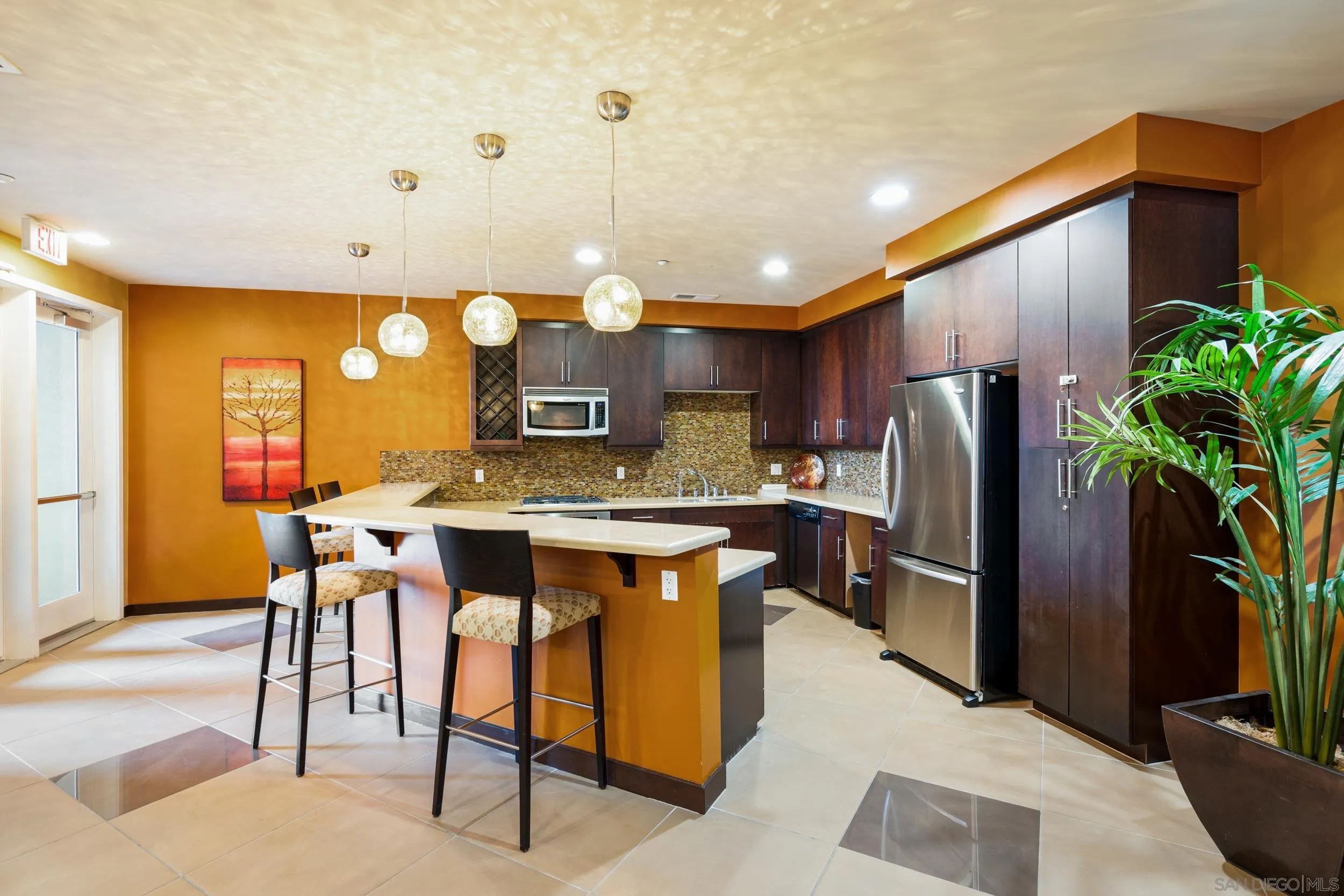 https://cdn.realtyfeed.com/cdn/127/250041460/01158809da2d6d45b9c1d136c168830e.webp