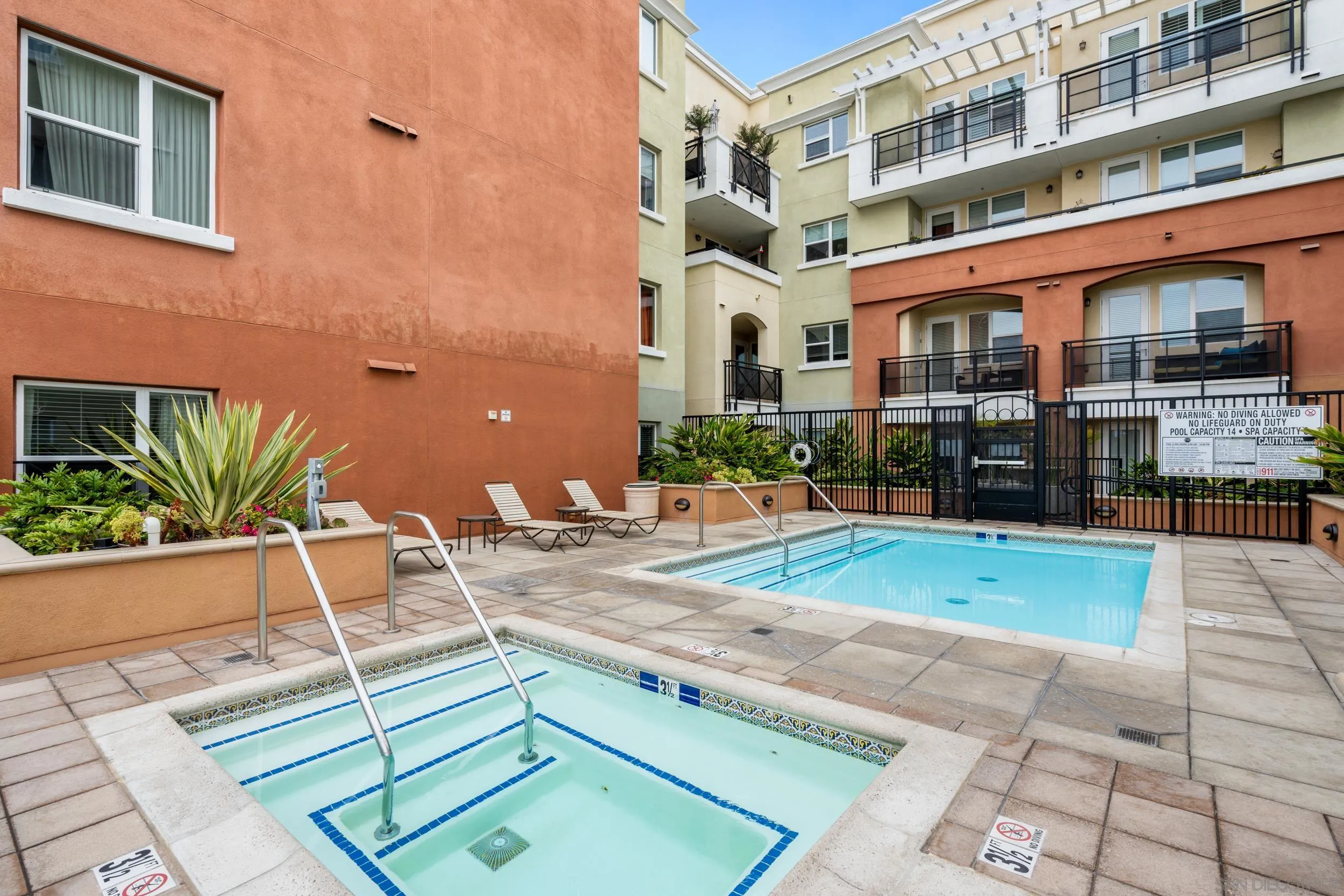 https://cdn.realtyfeed.com/cdn/127/250041460/ce90bb9c2fa7f46b35f61f1b6f96fc13.webp