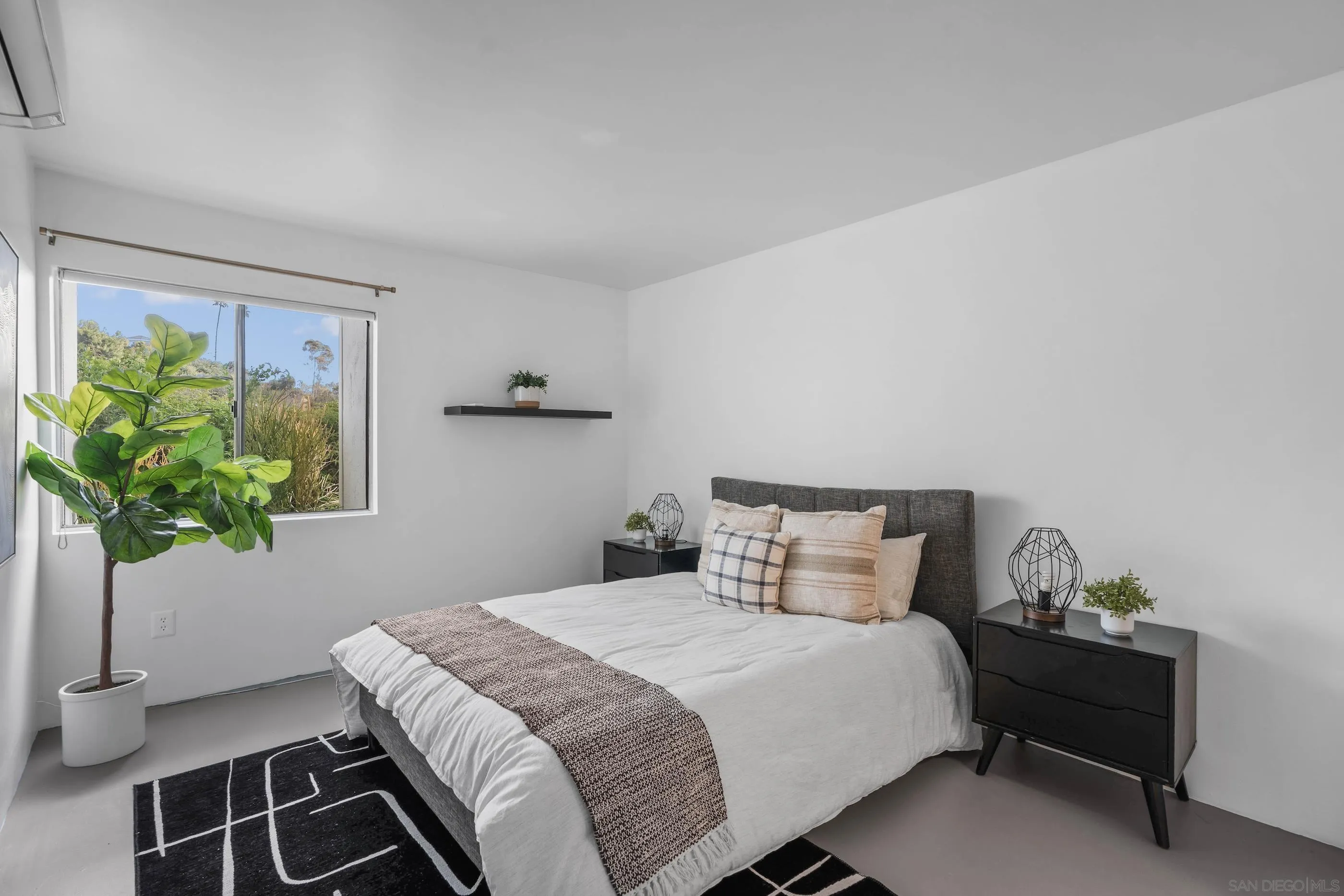 https://cdn.realtyfeed.com/cdn/127/250041472/e6c84e07eee9259d0e00d331c2a56b35.webp