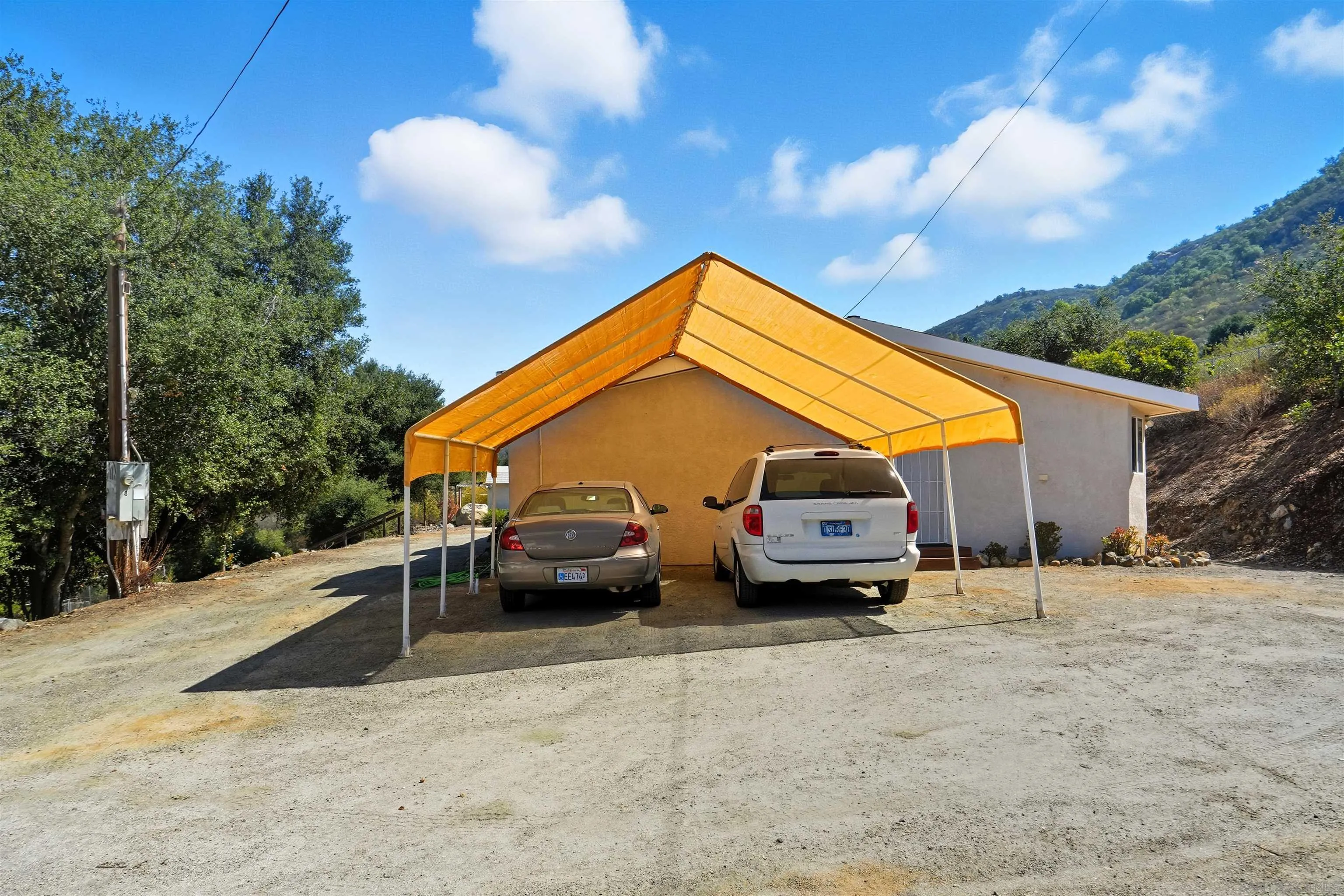 https://cdn.realtyfeed.com/cdn/127/250041474/2cc0ef8f3ac4a521a84d54141cb5bccd.webp