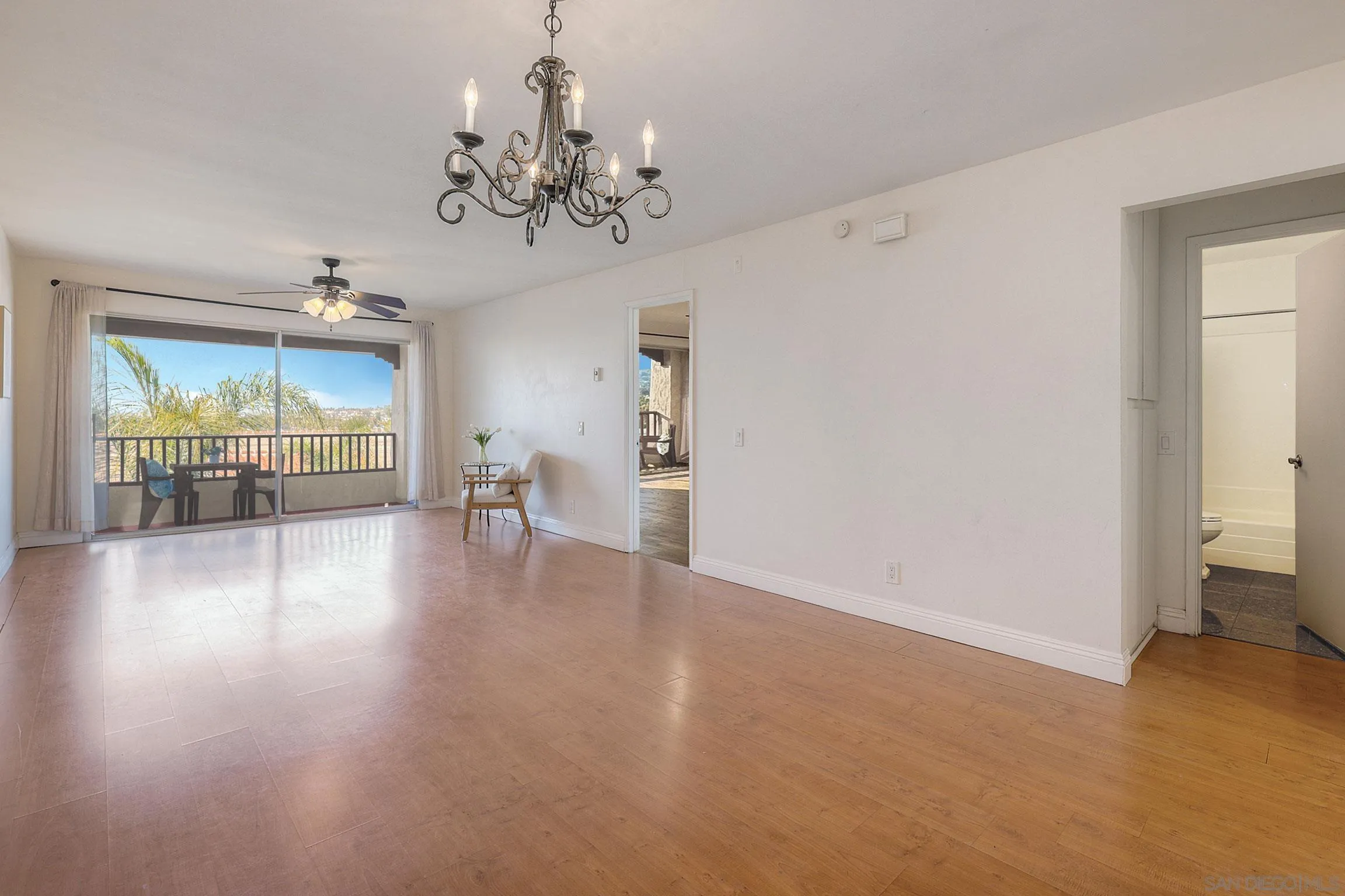 Photo #6: 250041477 Listing 