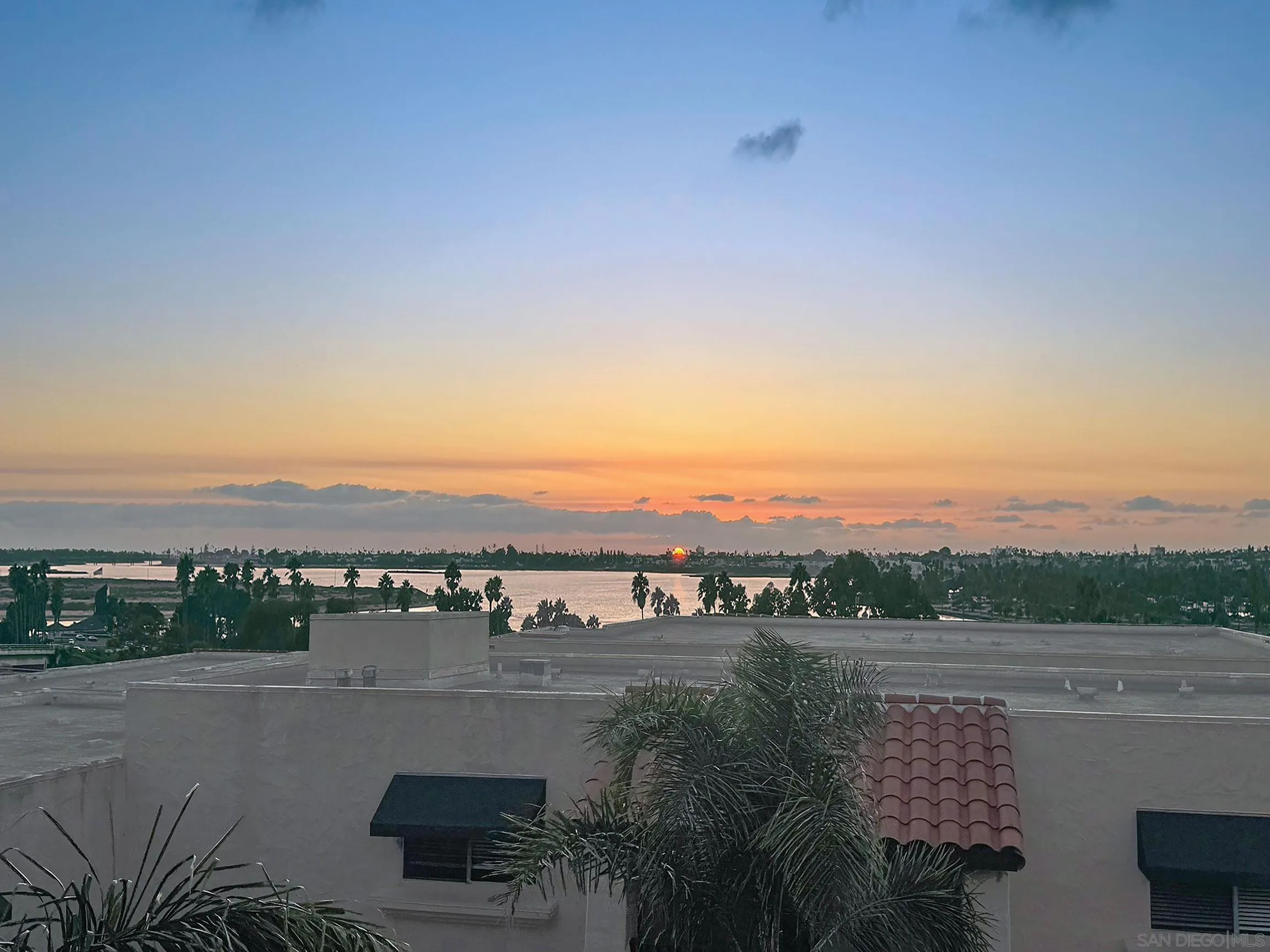 https://cdn.realtyfeed.com/cdn/127/250041477/ae9f8102e78d349a73002b0a846535b7.webp