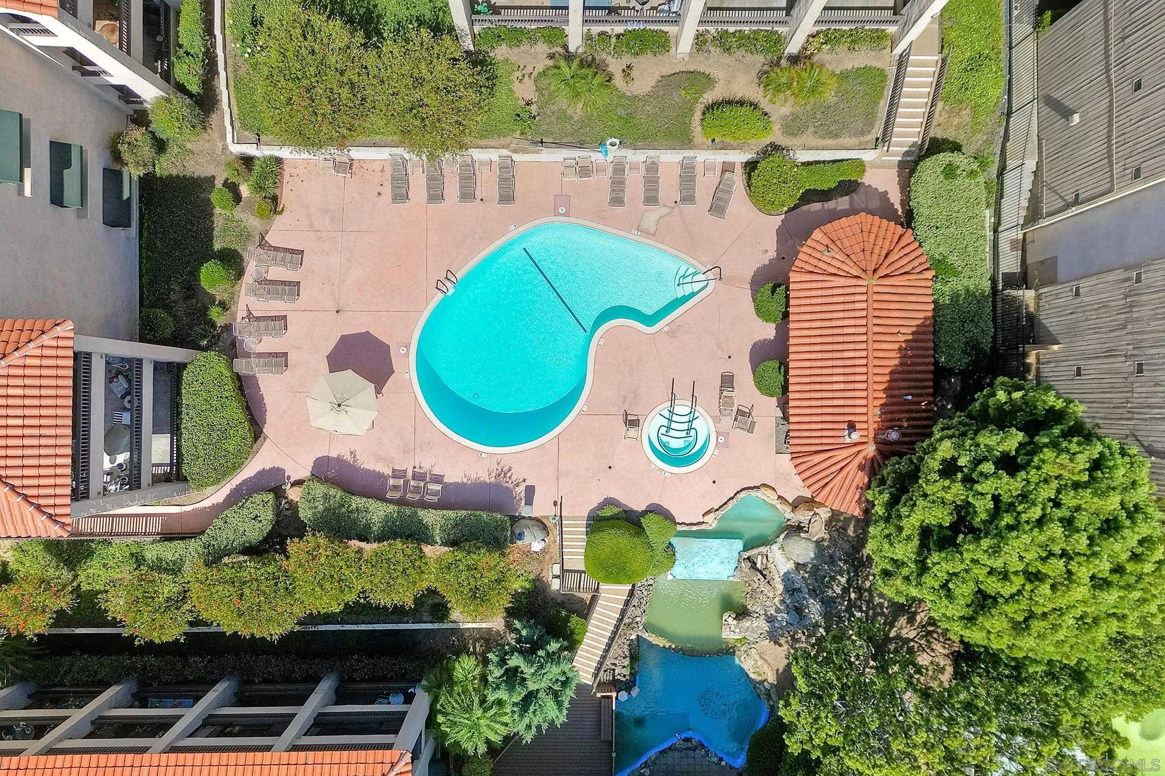 https://cdn.realtyfeed.com/cdn/127/250041477/c92f0f3d33776b42b4d9ce28db8bafdd.webp