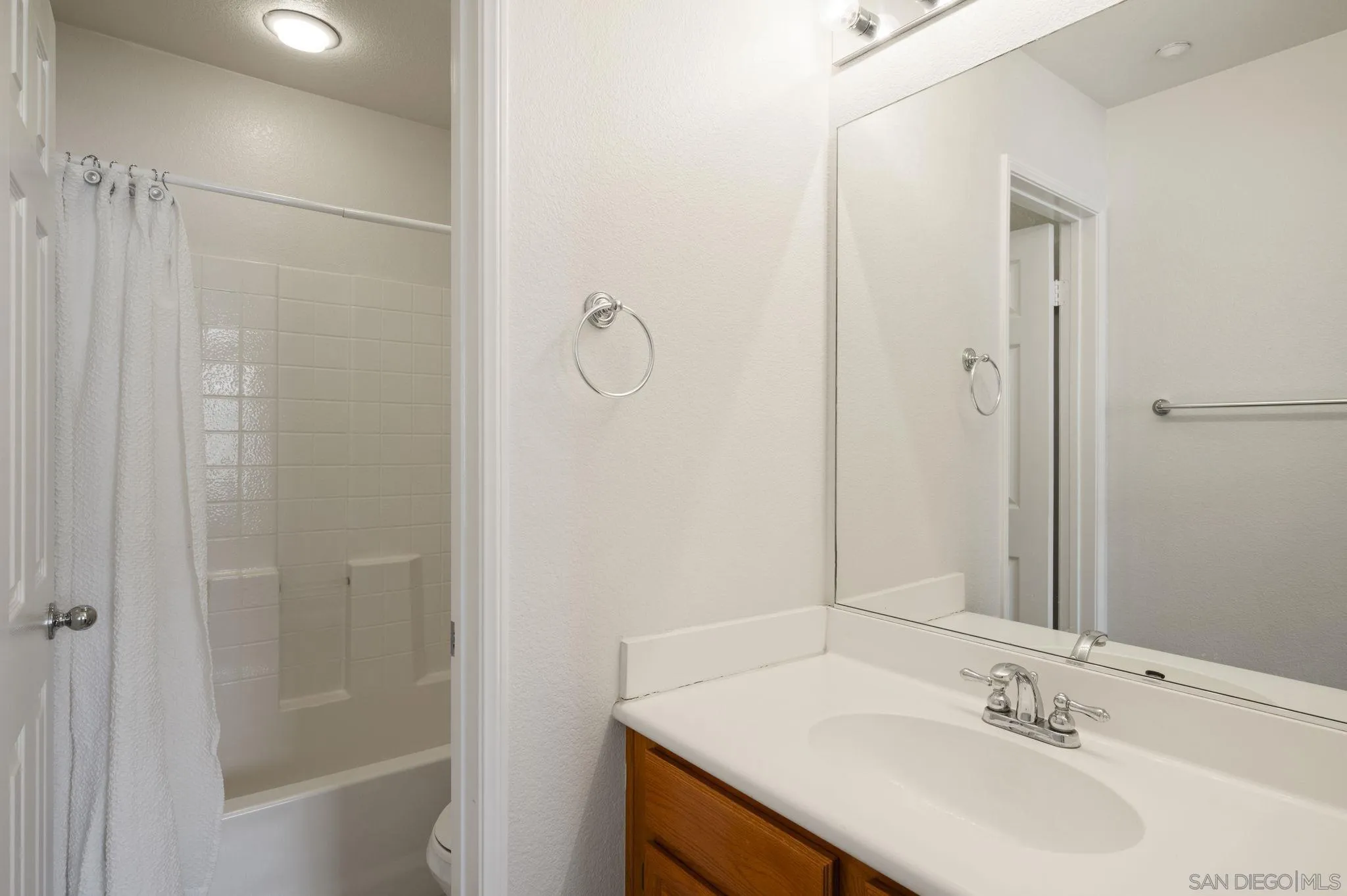 https://cdn.realtyfeed.com/cdn/127/250041482/174791c852794e1c0212e983d54c49de.webp