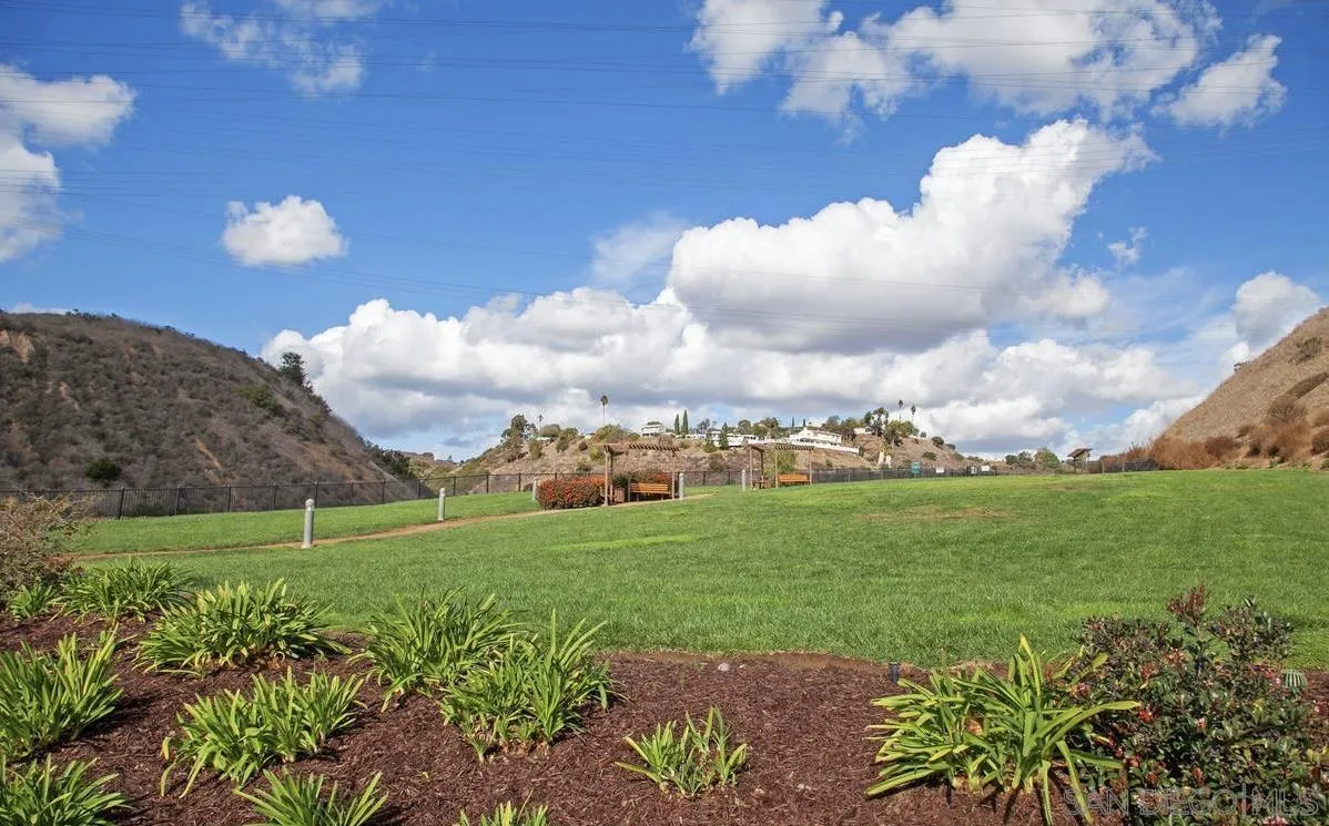https://cdn.realtyfeed.com/cdn/127/250041482/38fb36d292131c7633b13a20c55336ca.webp