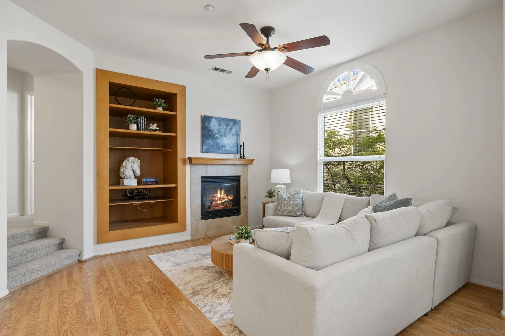 Photo #5: 250041482 Listing 