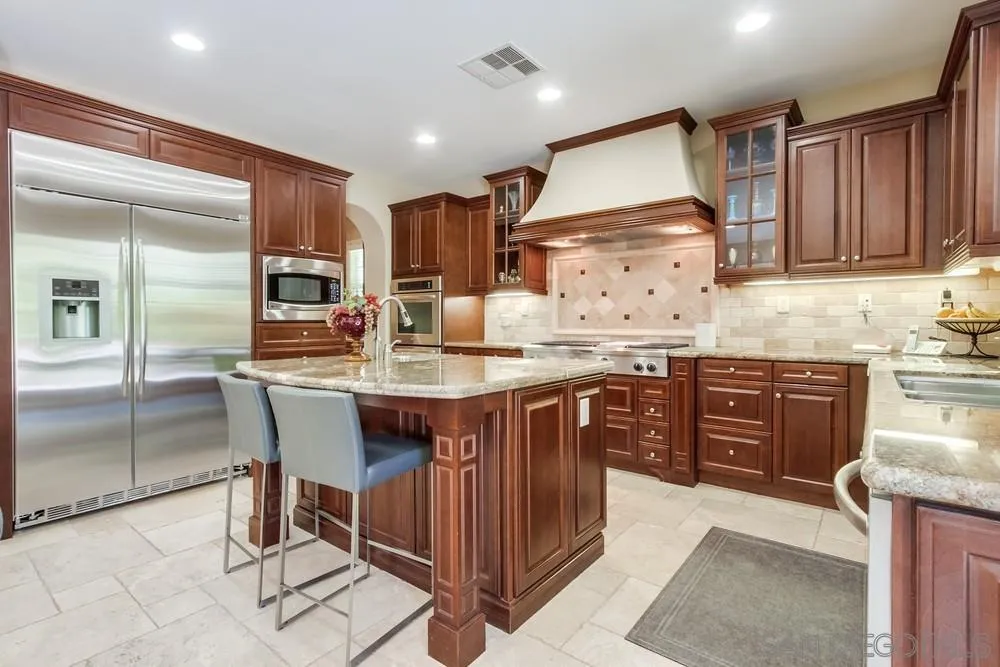 https://cdn.realtyfeed.com/cdn/127/250041484/1fe4a58e713f14a7d5901bf0d7ba22a4.webp