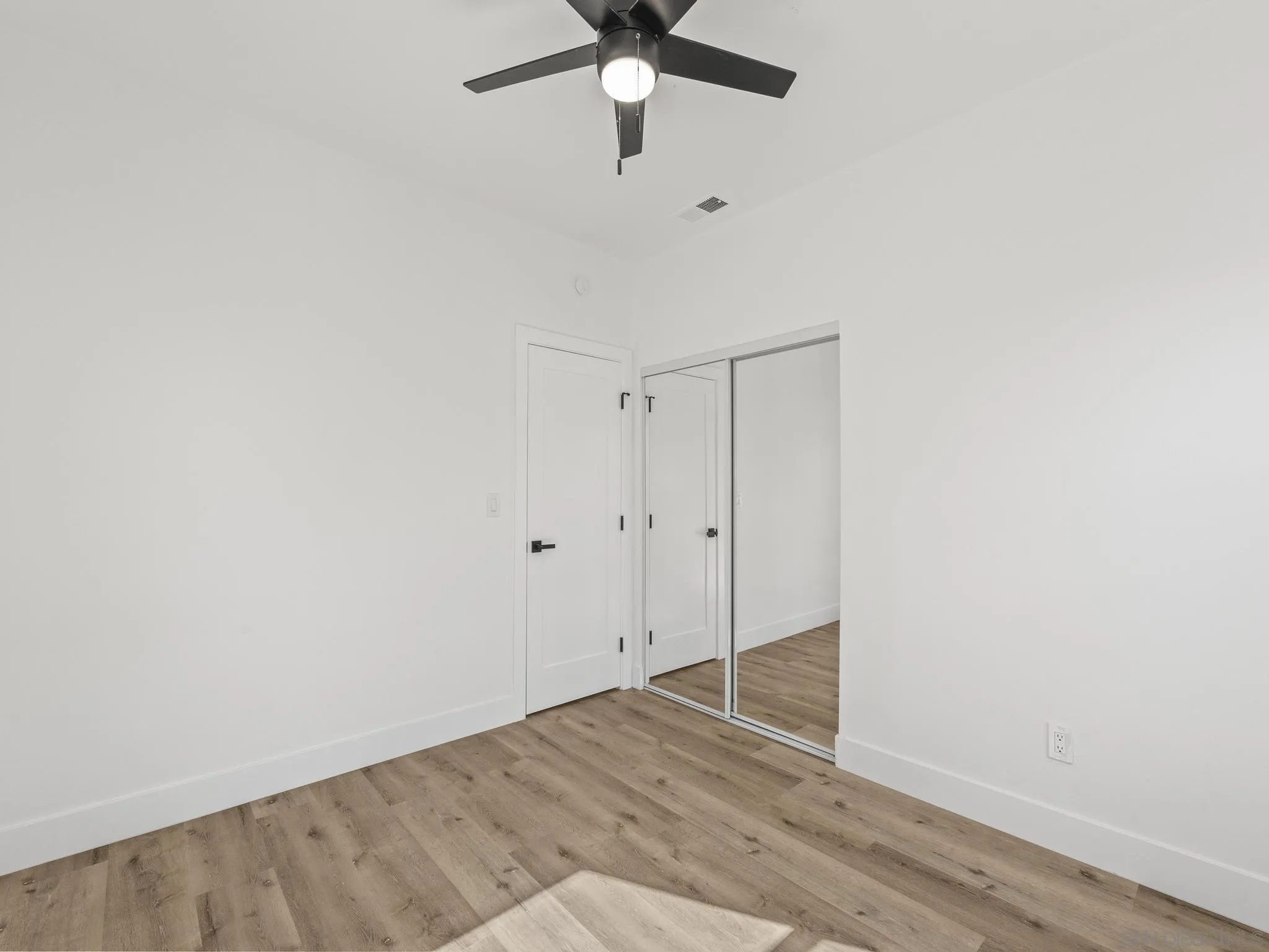 https://cdn.realtyfeed.com/cdn/127/250041486/183eeae168178285dda40b26bee6d8c9.webp
