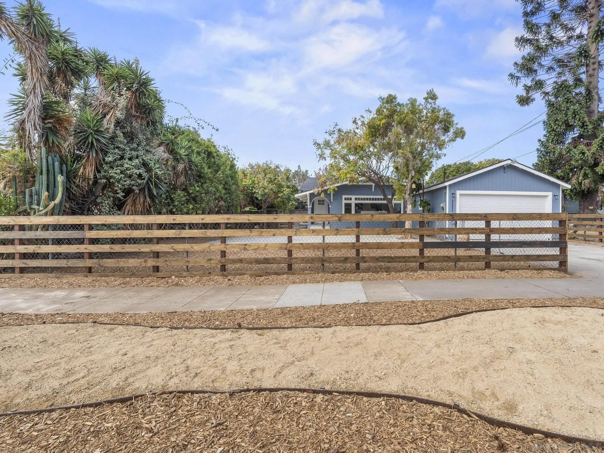 https://cdn.realtyfeed.com/cdn/127/250041486/3fbd26a4273d5d2d1d2cf08ffcc55216.webp