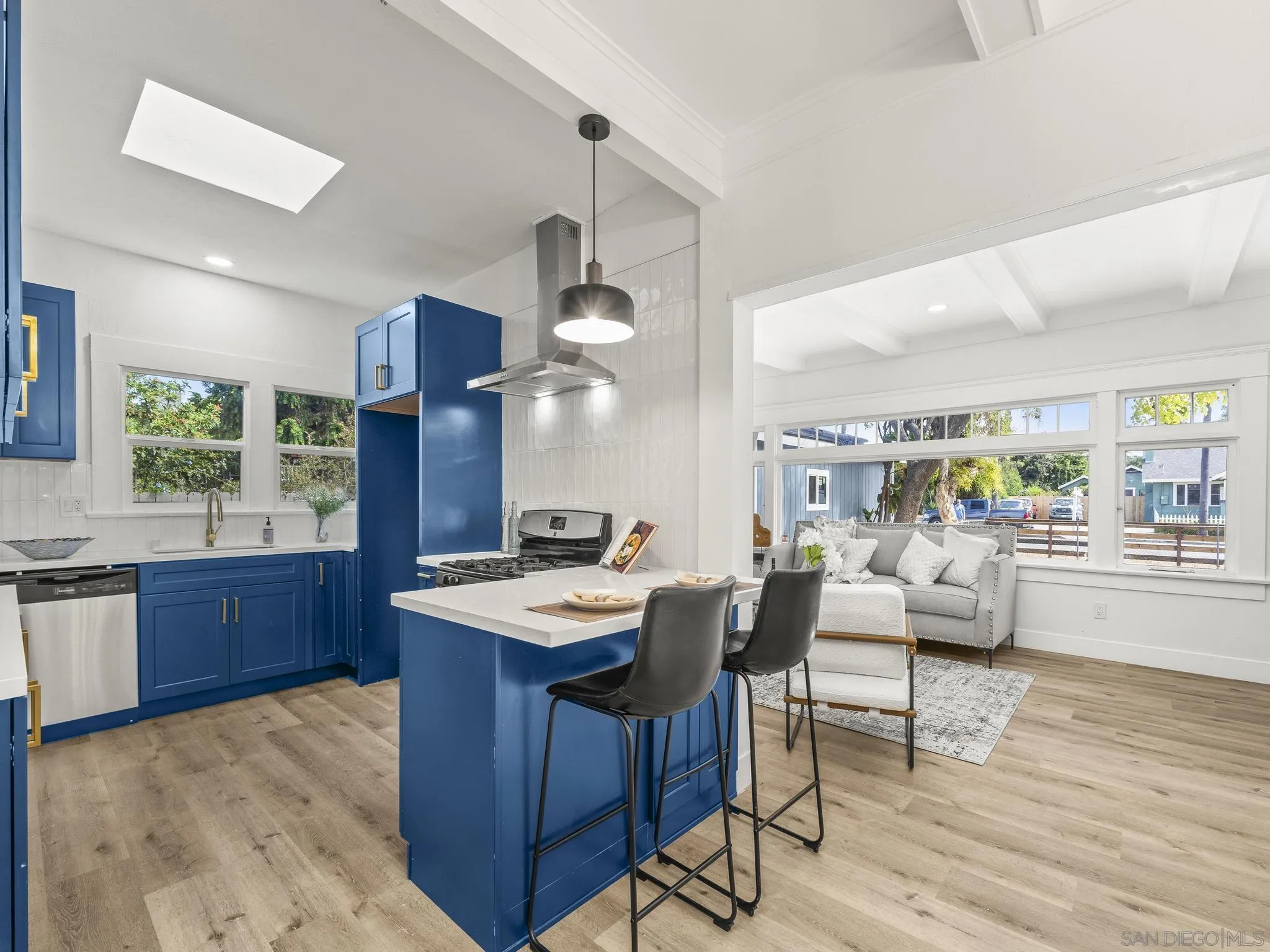 https://cdn.realtyfeed.com/cdn/127/250041486/479aaf60b170736f28cfa7b08a3f375b.webp