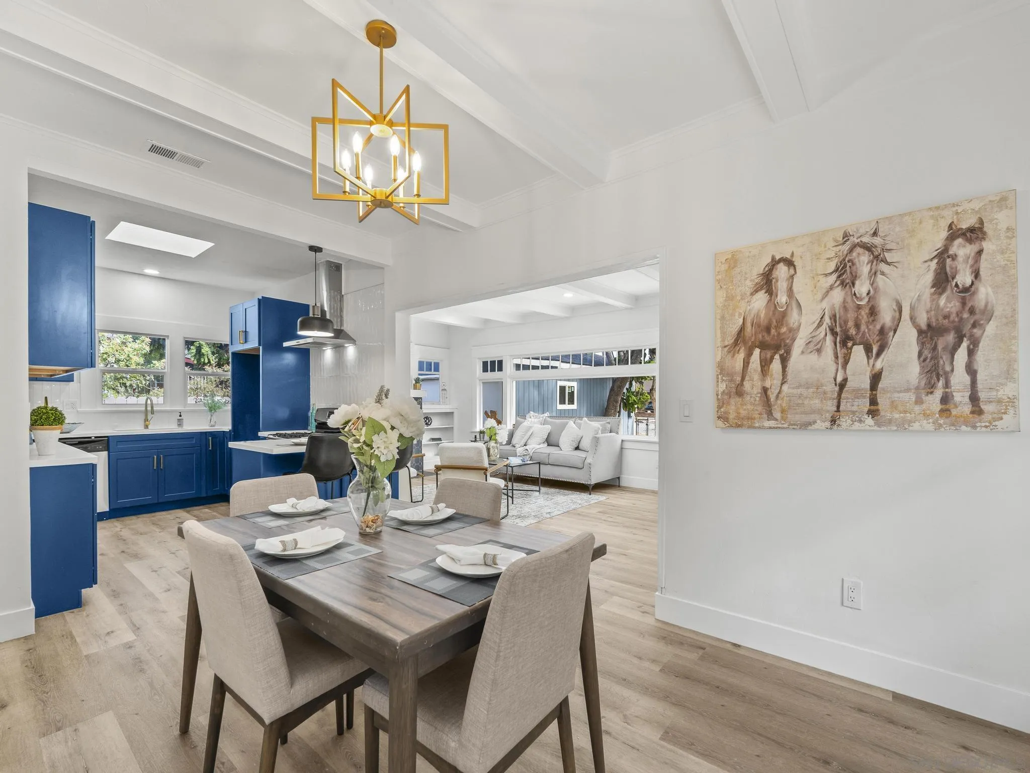 https://cdn.realtyfeed.com/cdn/127/250041486/740a1e98c34b091297b471f2b89627f3.webp