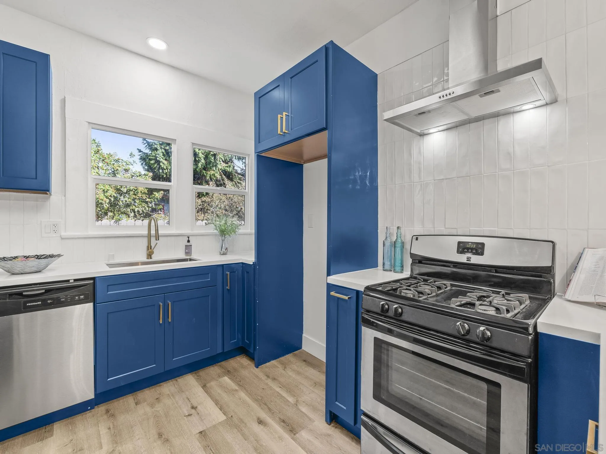 https://cdn.realtyfeed.com/cdn/127/250041486/7dd93540d6a3d2a4ccc5fb604ccf0ee7.webp