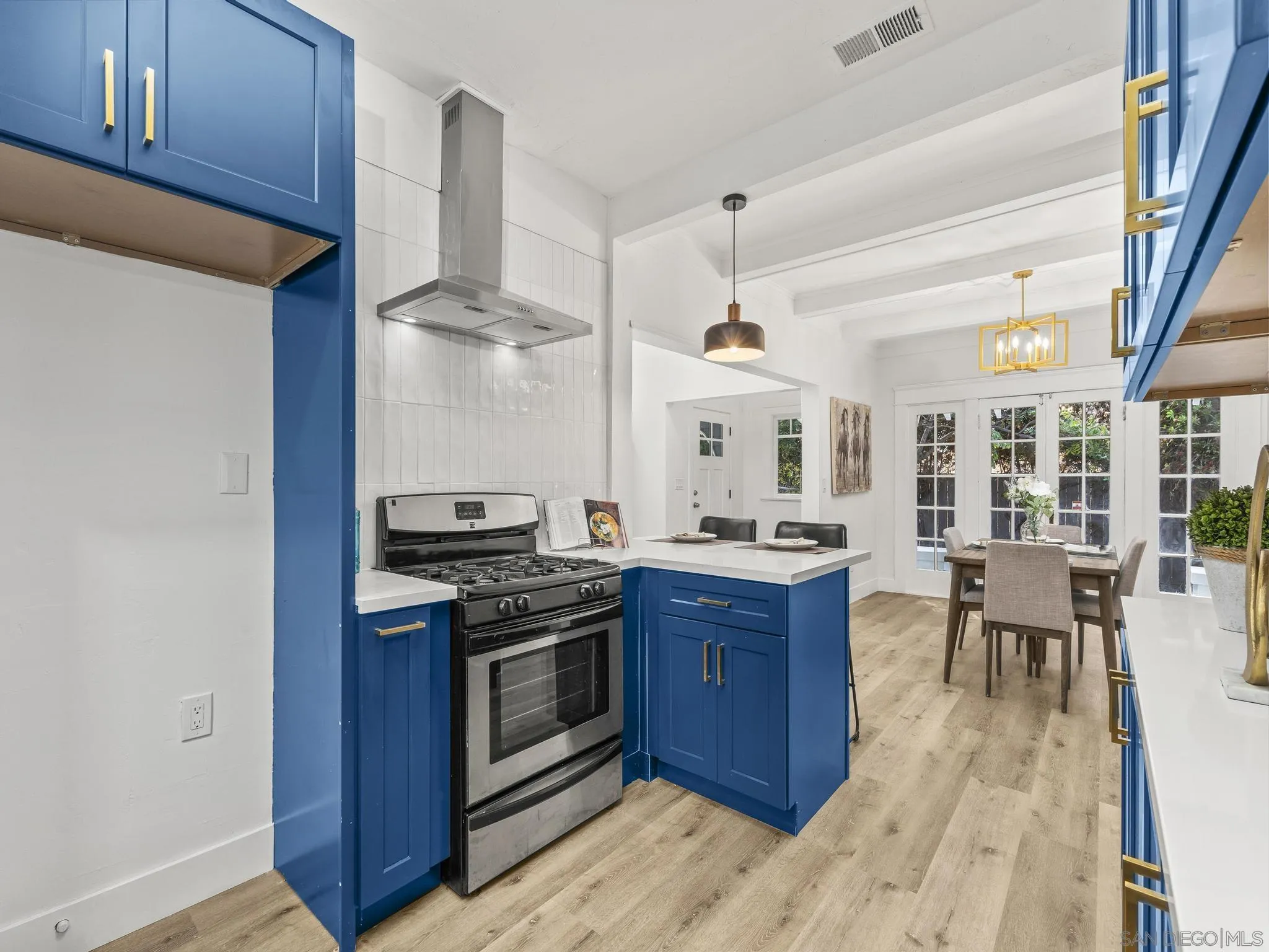 https://cdn.realtyfeed.com/cdn/127/250041486/8e5bb017be692b508b76b96f77c0dc53.webp