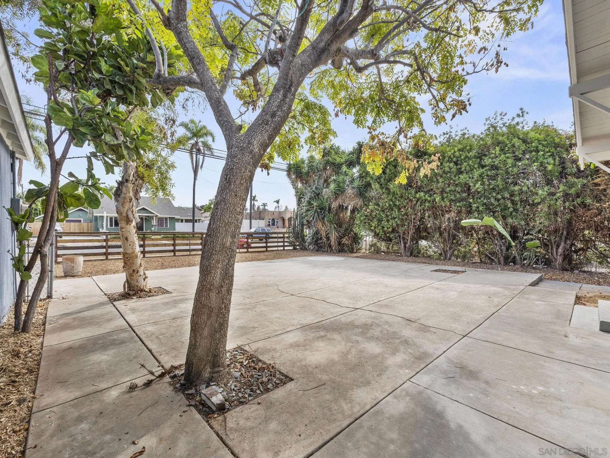 https://cdn.realtyfeed.com/cdn/127/250041486/aca0c74c7c0168f7d448431d00905348.webp