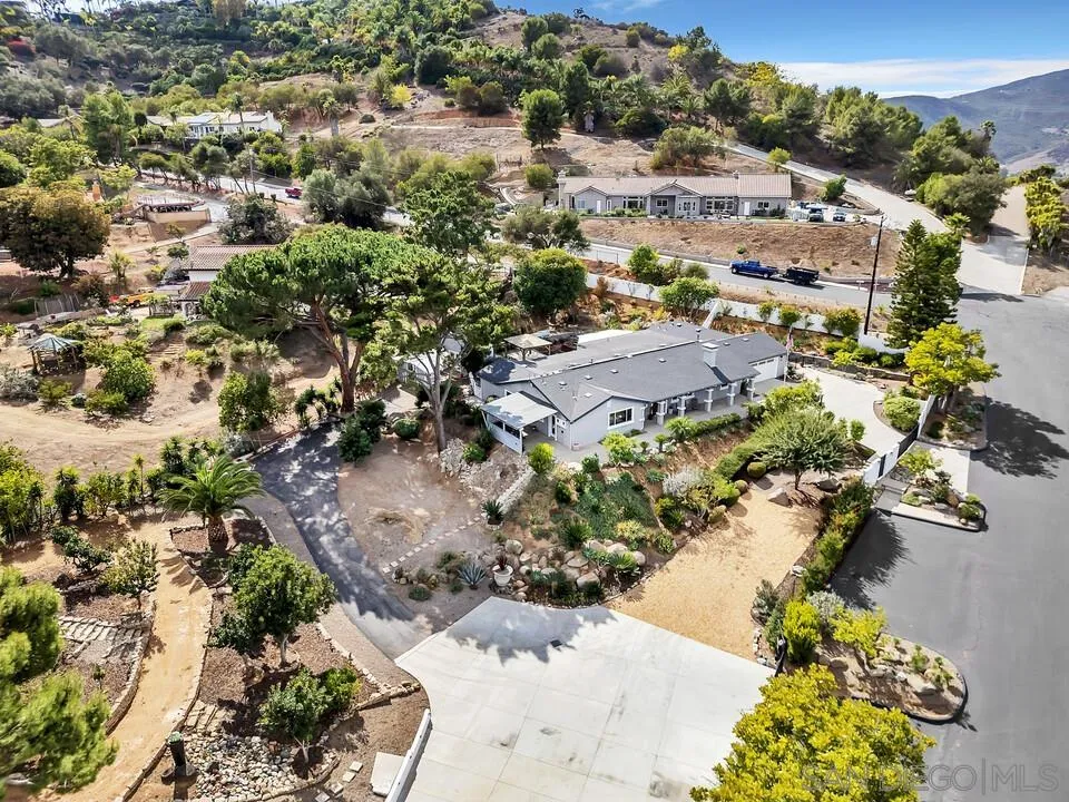 https://cdn.realtyfeed.com/cdn/127/250041488/6e7e40e533bd7375c7e690e22fbd8610.webp