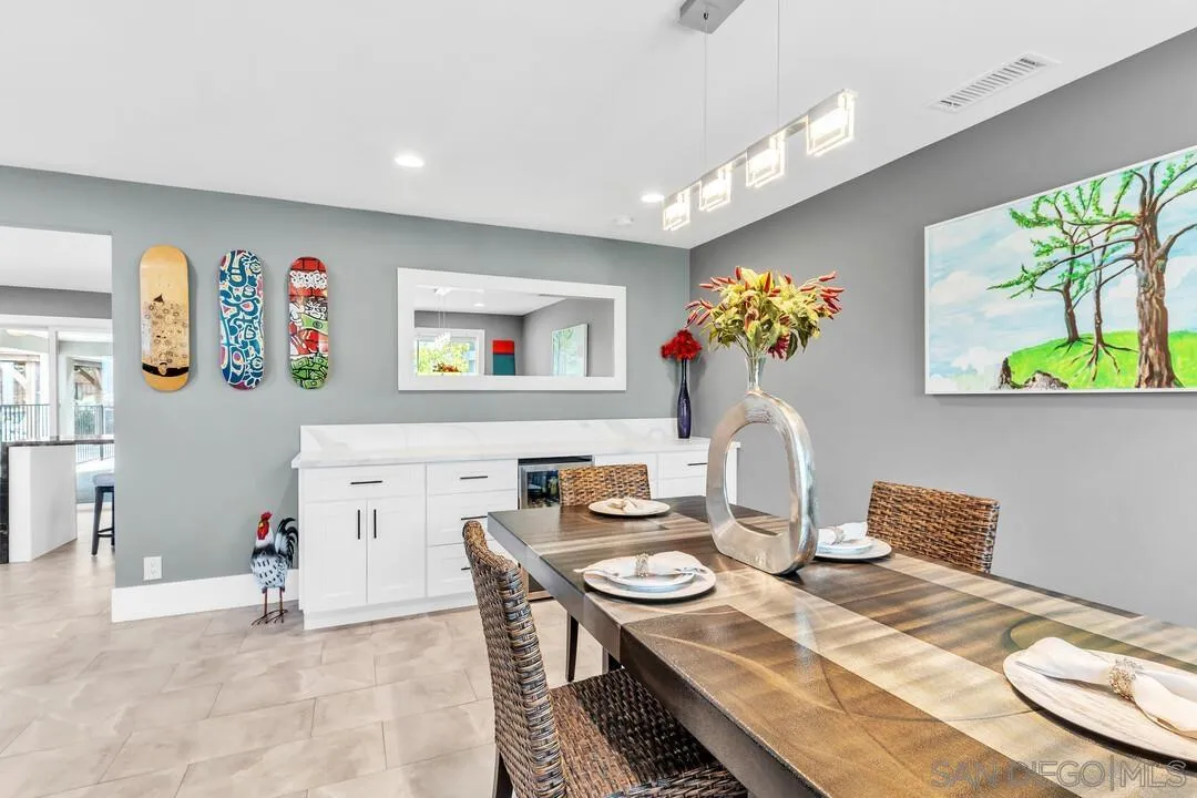 https://cdn.realtyfeed.com/cdn/127/250041488/8c557776c1289d80aa2e770b95b41d41.webp