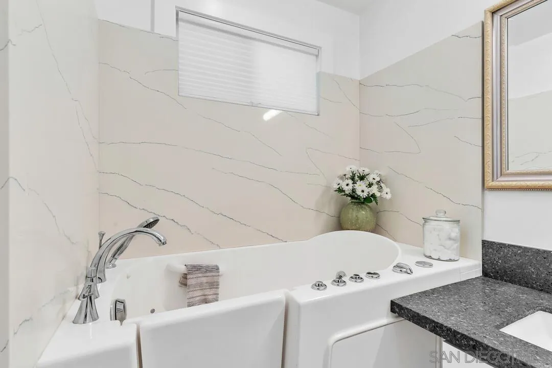 https://cdn.realtyfeed.com/cdn/127/250041488/8c8acb129ee9da4e7e5e9d8fa99ae028.webp