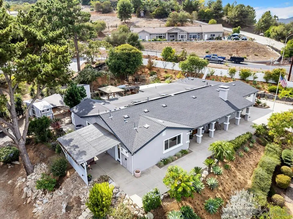 https://cdn.realtyfeed.com/cdn/127/250041488/ae2f8b96aaac34ef52bcddb2135f3b3b.webp