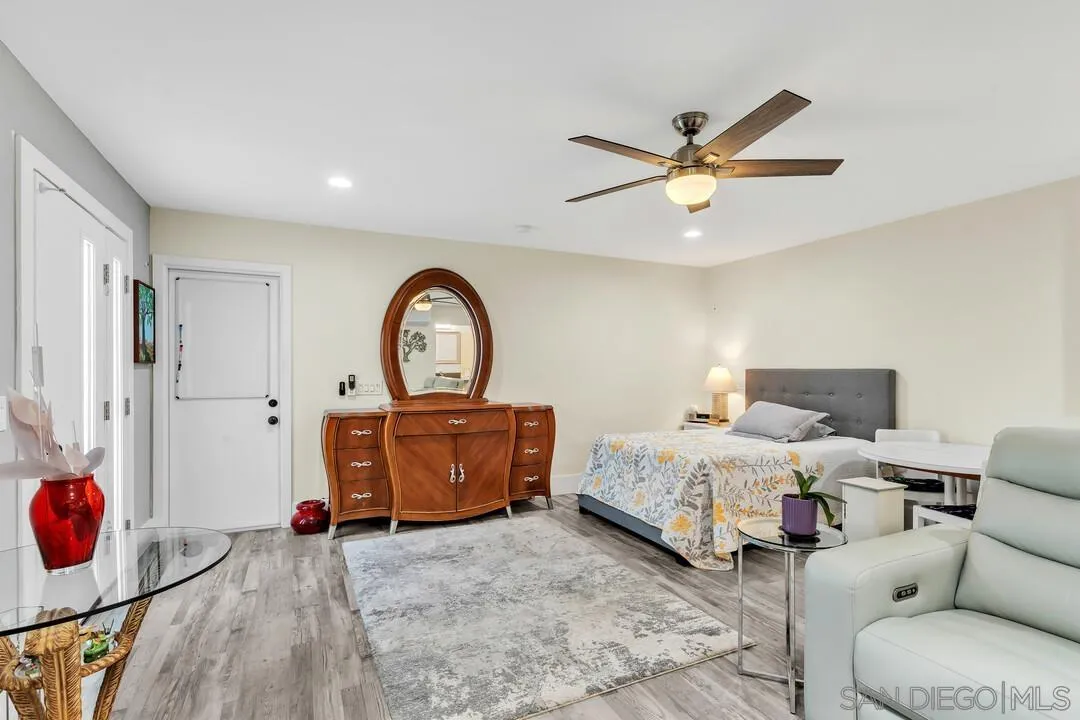 https://cdn.realtyfeed.com/cdn/127/250041488/c10993653d671aa781fd8dc78d0705a8.webp